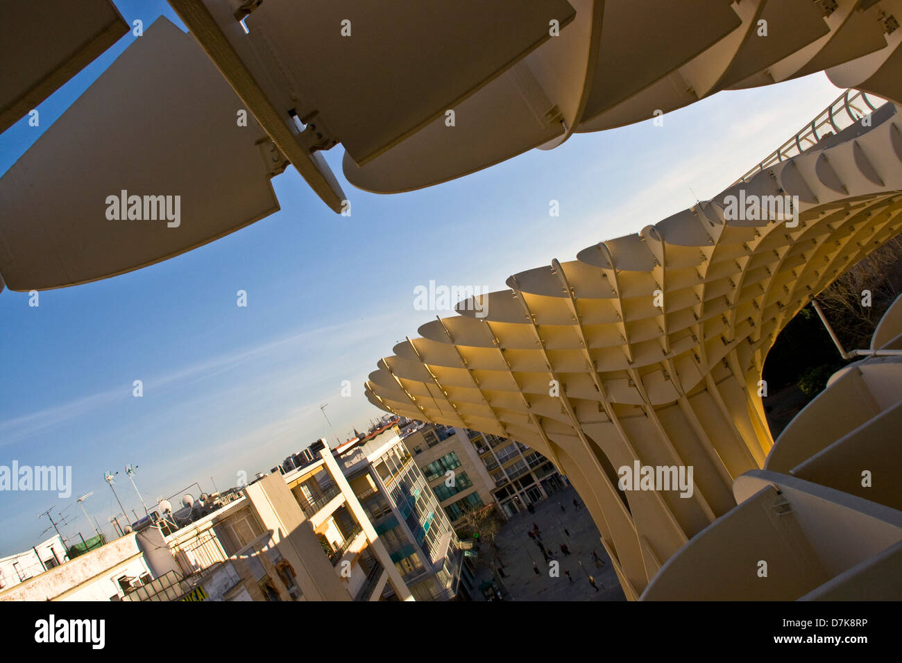 Metropol Parasol promenade panoramique architecture à la tombée de la Séville Andalousie Andalousie Espagne Europe Banque D'Images