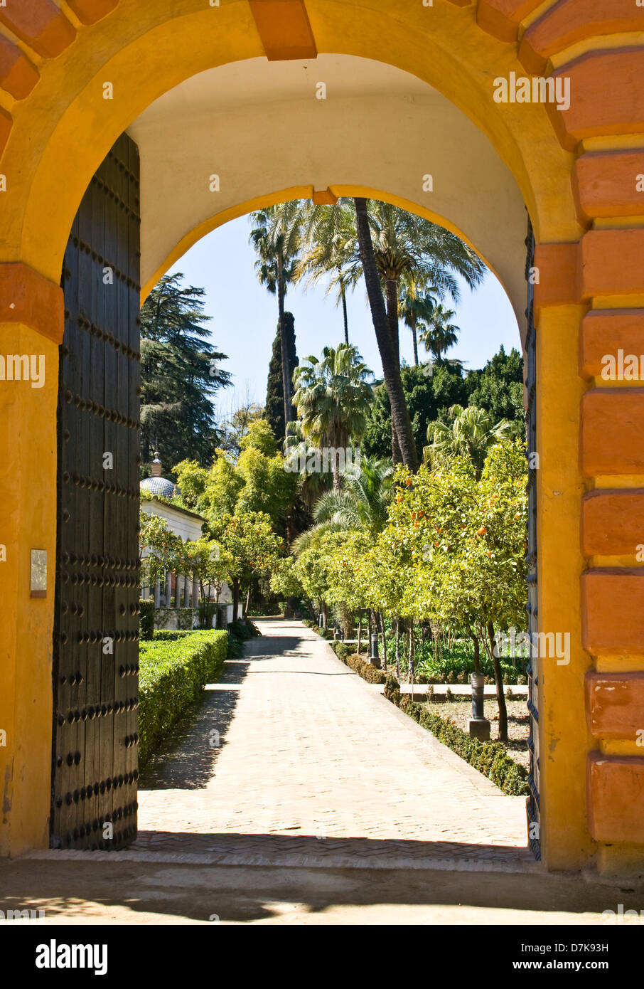 Porte d'entrée d'Archway Alcazar Gardens site du patrimoine mondial de l'UNESCO Séville Andalousie Andalousie Espagne Europe Banque D'Images