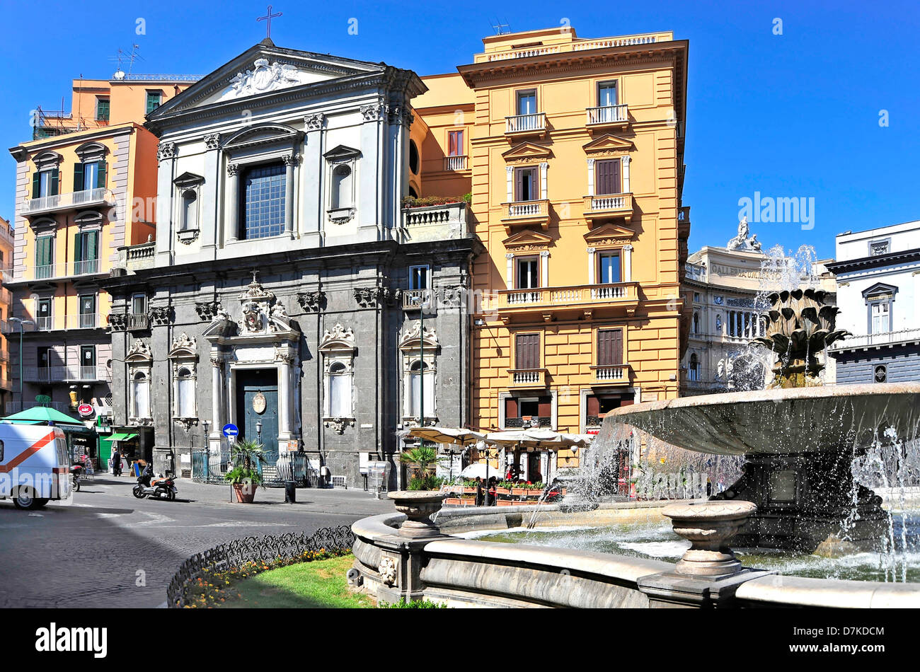 L'Italie, Campanie, Naples, Napoli, Napoli, Piazza Trieste e Trento Banque D'Images