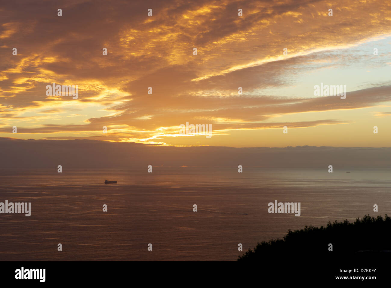 Coucher de soleil sur l'océan Atlantique depuis Signal Hill, Cape Town Afrique du Sud Banque D'Images