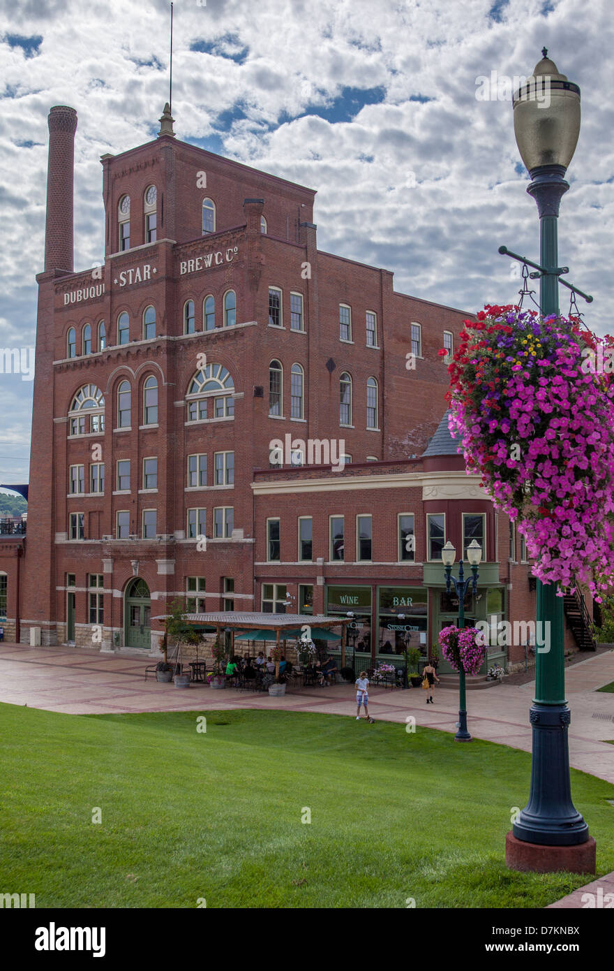 La Brasserie Star Dubuque, brassé la bière artisanale locale depuis 1898. Il est situé dans la région de Dubuque, Iowa USA et est maintenant fermé. Banque D'Images