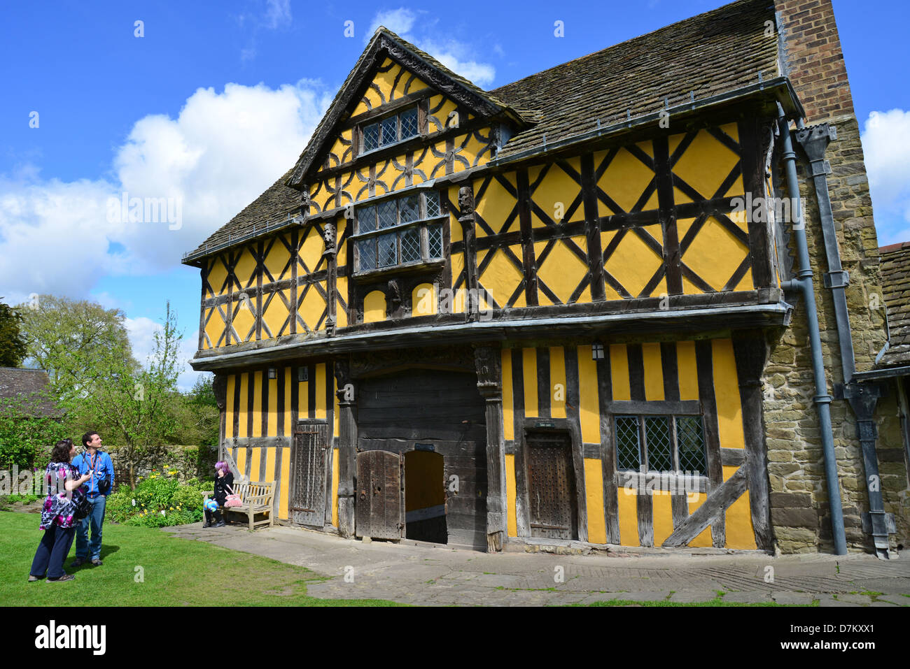 Gatehouse élisabéthaine du 13ème siècle au château de Stokesay, Stokesay, Shropshire, Angleterre, Royaume-Uni Banque D'Images