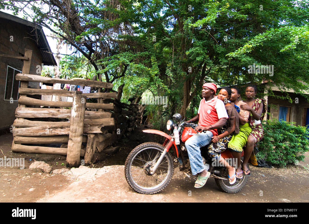 Le transport rural en Tanzanie. Banque D'Images