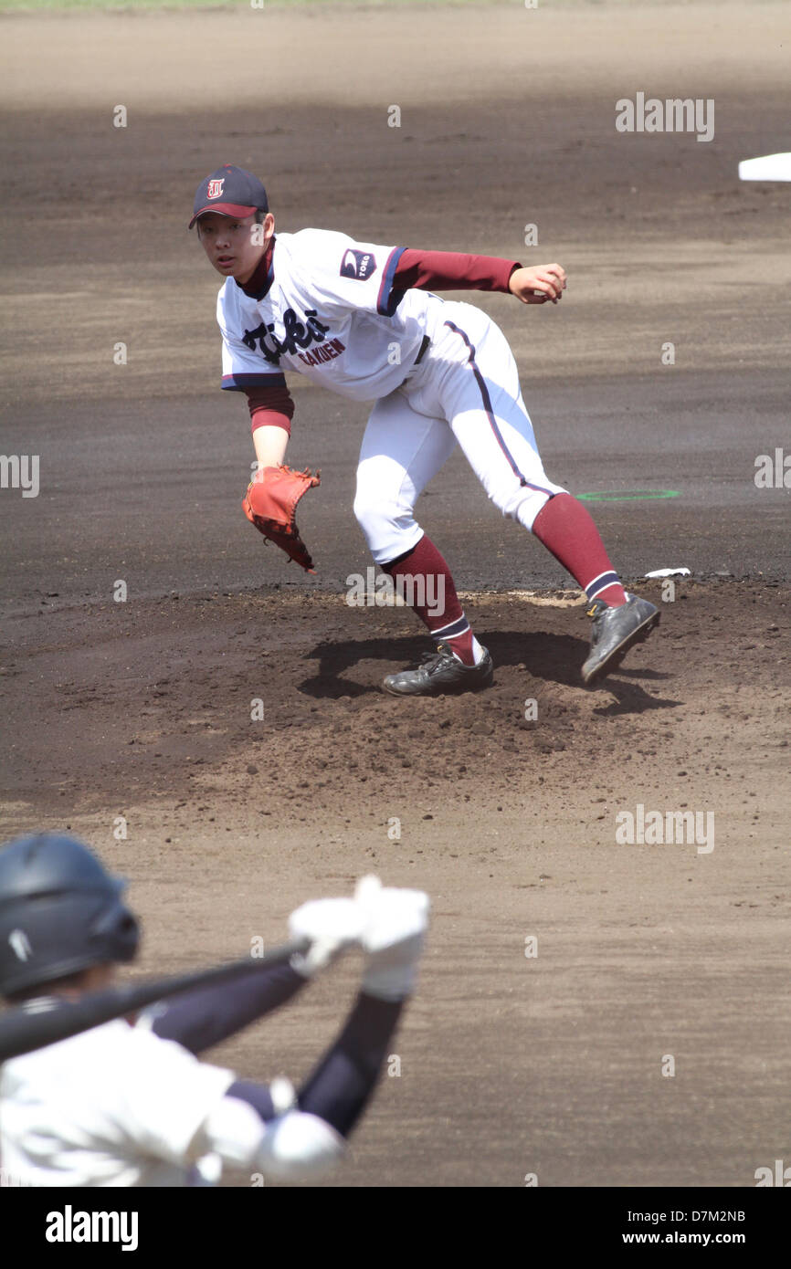 Yuki Matsui (Toko Gakuen), 3 mai 2013 - Beseball : Yuki Matsui de Toko Gakuen emplacements au cours de la préfecture de Kanagawa High School de printemps en demi-finale du tournoi de baseball match entre l'Nichidai-Fujisawa 1-11 Toko Gakuen à Hodogaya Kanagawa Shimbun Stadium à Yokohama, Kanagawa, Japon. (Photo de Katsuro Okazawa/AFLO) Banque D'Images