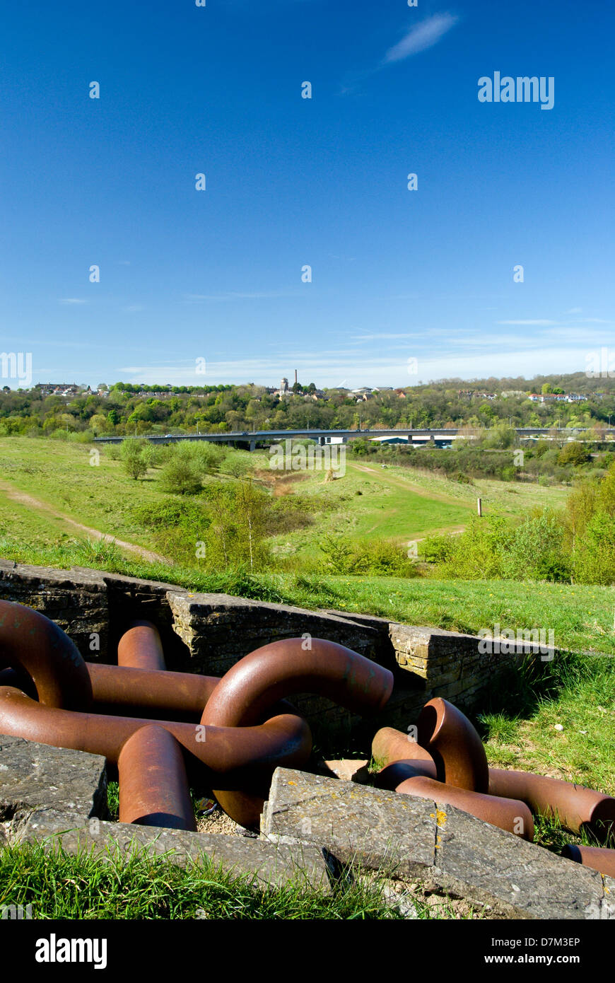 Liens silencieux l'art public par Ian Randall, grangemore community park, Cardiff, grangetown, dans le sud du Pays de Galles, Royaume-Uni. Banque D'Images Liens silencieux l'art public par Ian Randall, grangemore community park, Cardiff, grangetown, dans le sud du Pays de Galles, Royaume-Uni. Banque D'Images