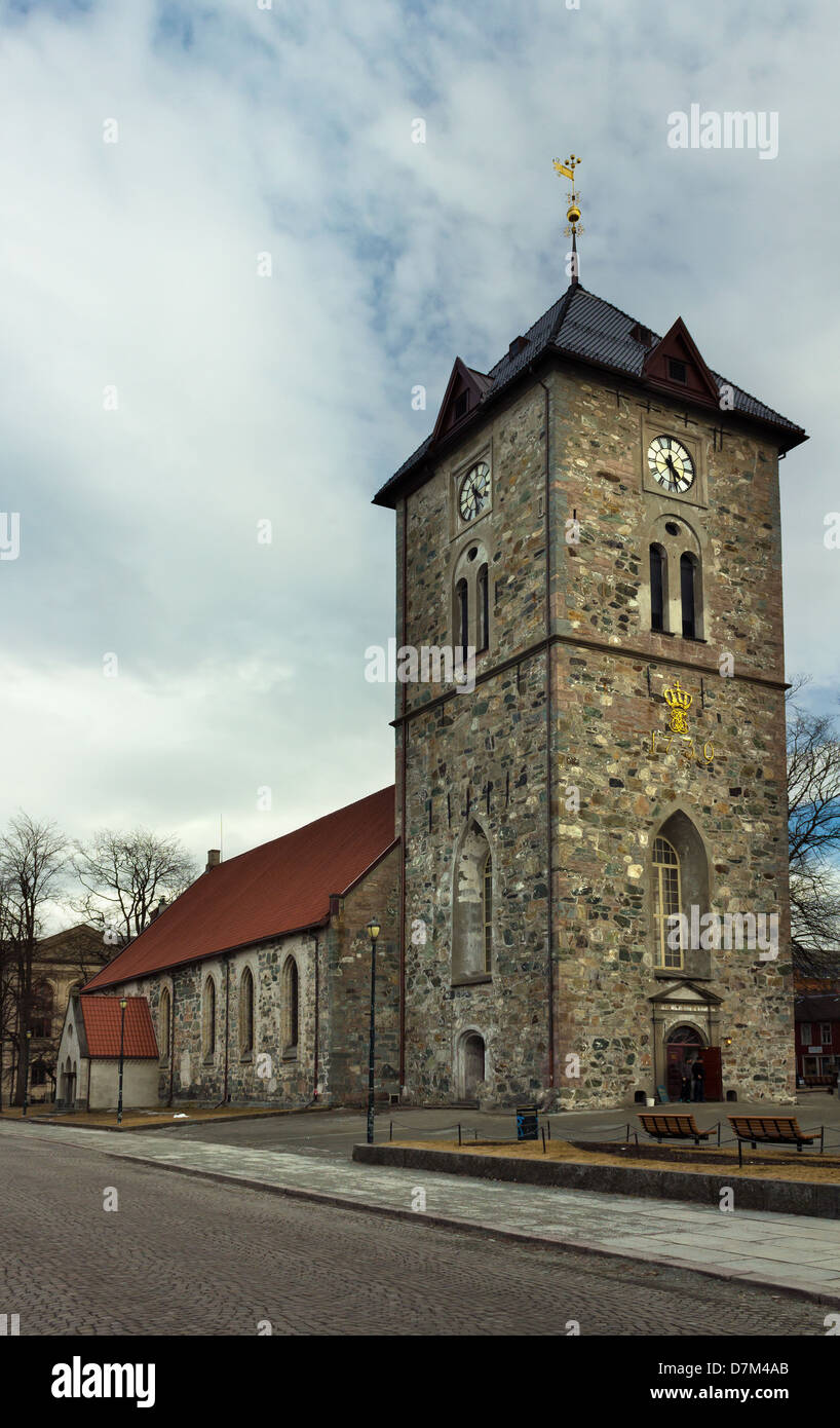 Vår Frue kirke - Eglise Notre-Dame - vue frontale sur l'église, le centre-ville de Trondheim, Norvège Banque D'Images