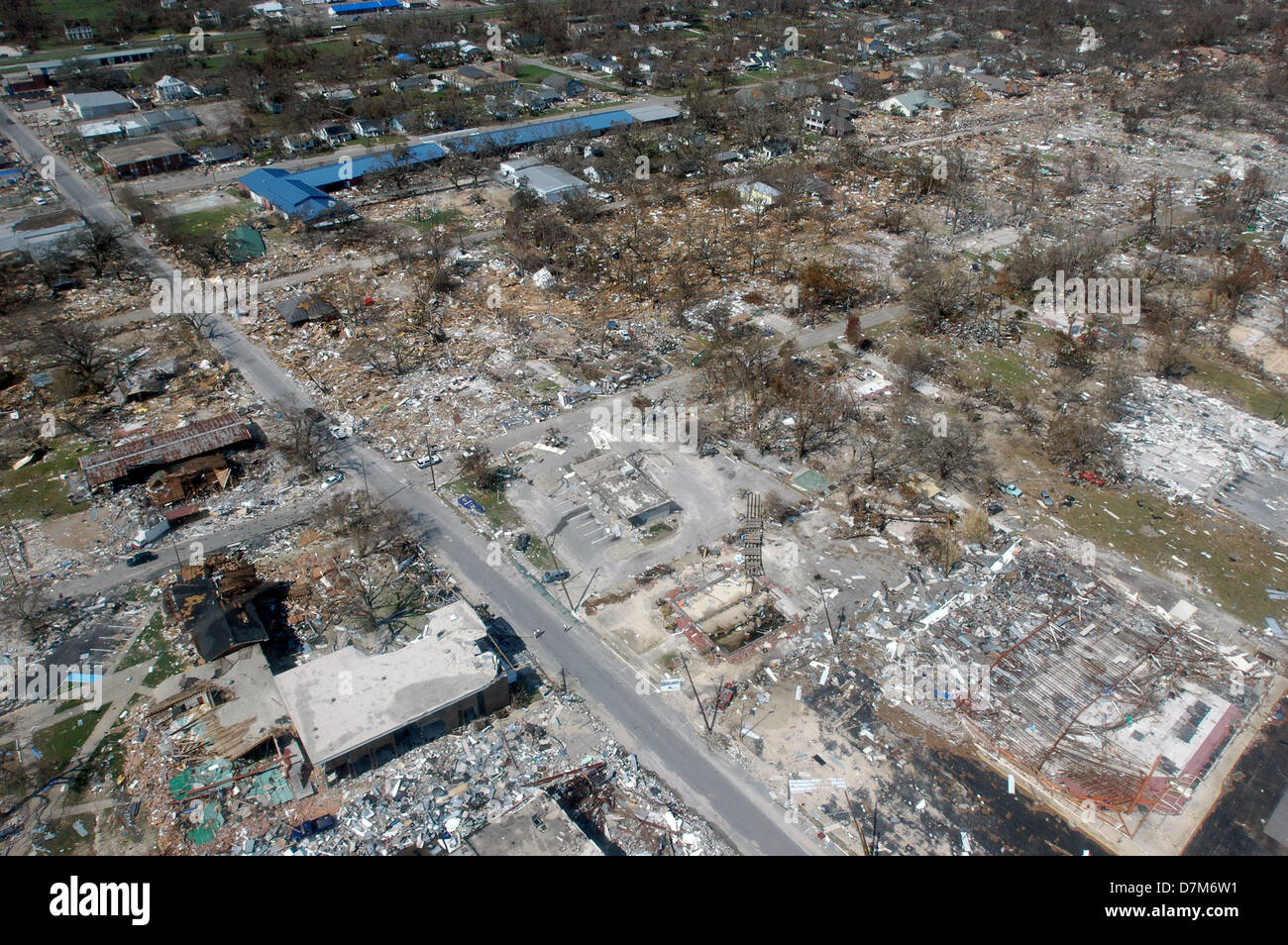 Vue aérienne de maisons détruites à la suite de l'ouragan Katrina le 6 septembre 2005 à Gulfport, MS. Banque D'Images