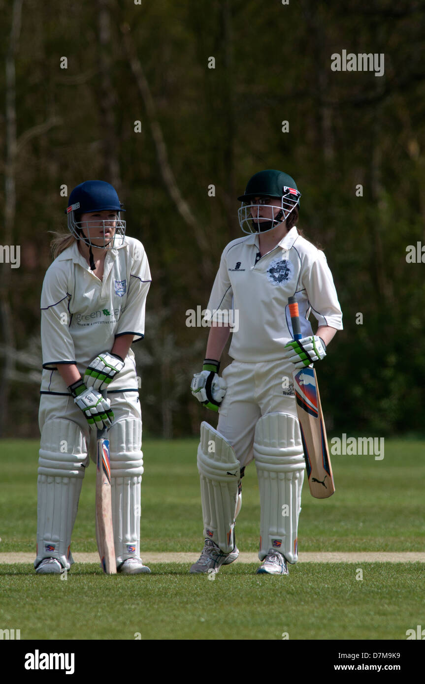 Le sport universitaire, mesdames cricket Banque D'Images