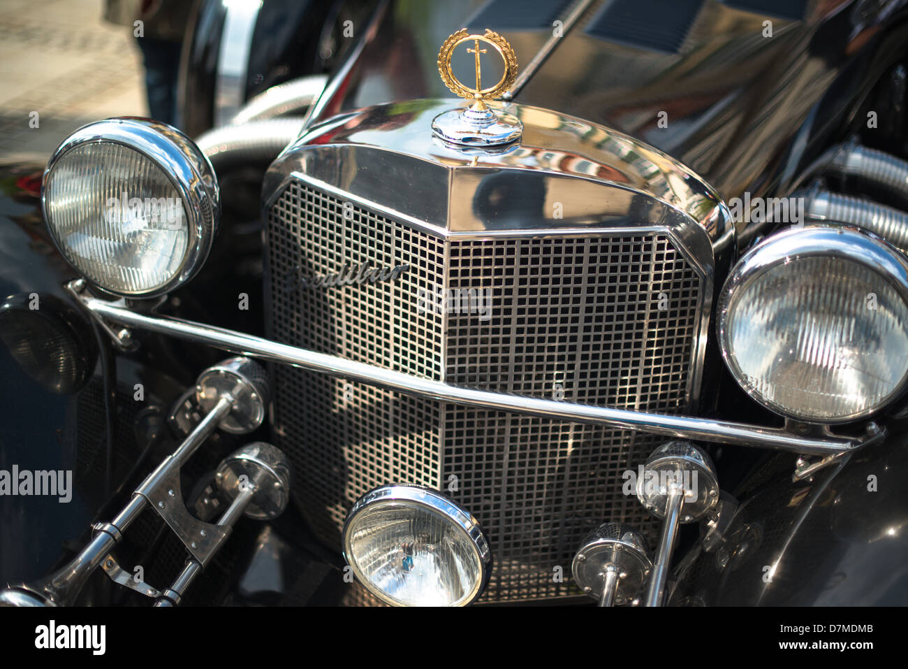 Une Excalibur voiture classique est présentée au cours de l'eMotionen show sur la place du marché le 5 mai 2013 à Ludwigsburg, Allemagne. L Banque D'Images