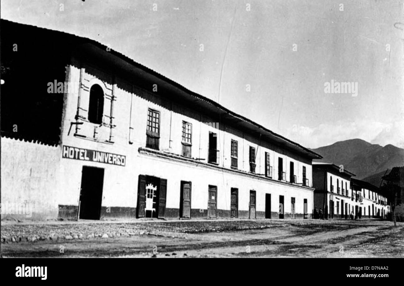 L'hôtel Universo à Huánuco, au Pérou, a servi de point d'arrêt pour l'expédition sud-américaine menée par le capitaine Marshall Field, avec la contribution du Dr George Bryan et de J. Francis Macbride en 1923. Leurs études botaniques ont porté sur la flore sud-américaine. Banque D'Images