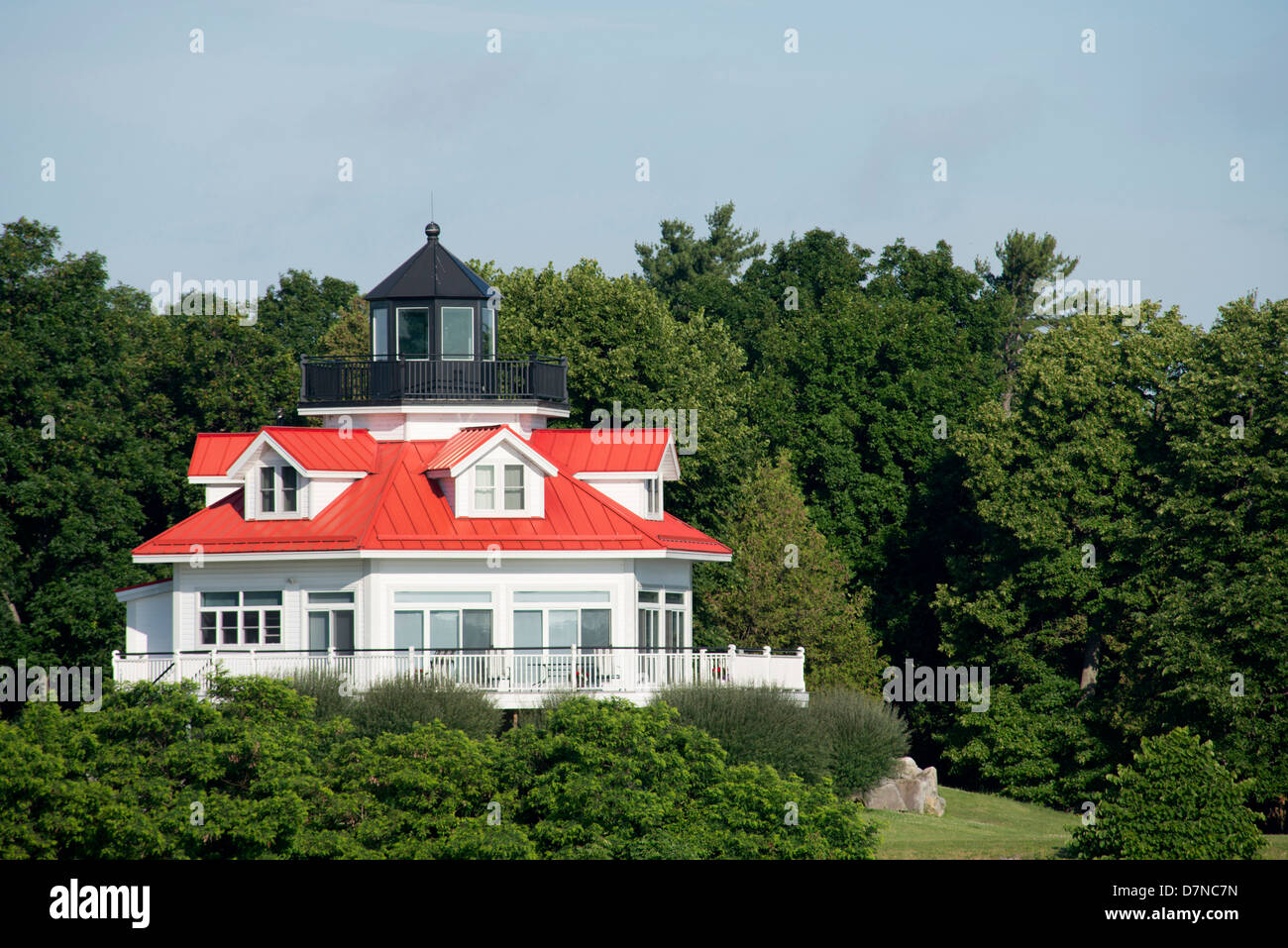 New York, la Voie maritime du Saint-Laurent, des Mille-Îles. L 'American Narrows' scenic waterway. Rock Island Lighthouse. Banque D'Images