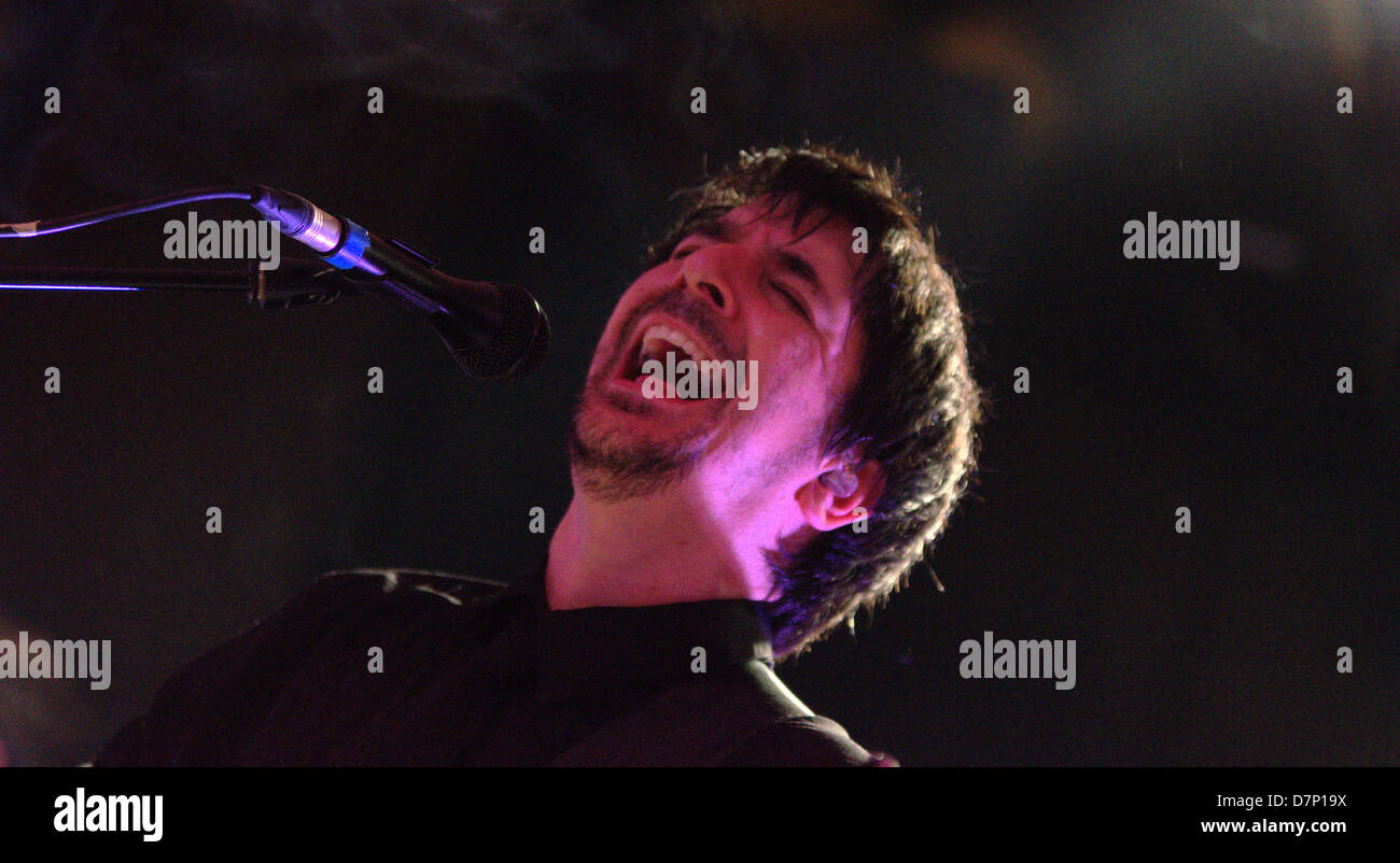 Barcelone, Espagne. 10 mai 2013. Le groupe de rock progressif britannique effectue l'amplificateur dans Salamandra 2 lieu d'exposition à l'Hospitalet de Llobregat, près de Barcelone et présenter le nouvel album 'Octopus". Credit : Fco Javier Rivas Martín/Alamy Live News Banque D'Images