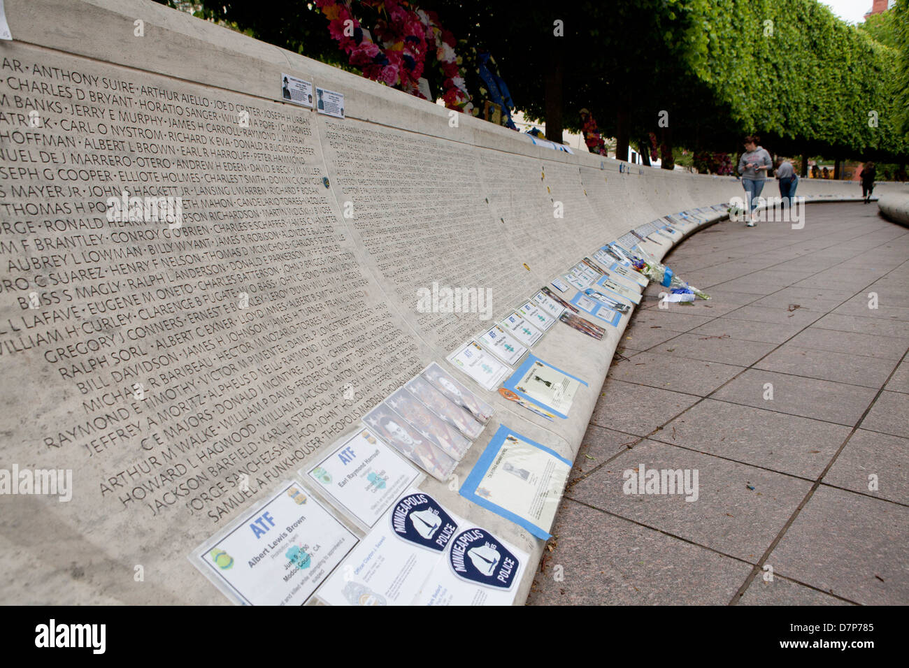 Des agents de la Police nationale Memorial wall - Washington, DC USA Banque D'Images