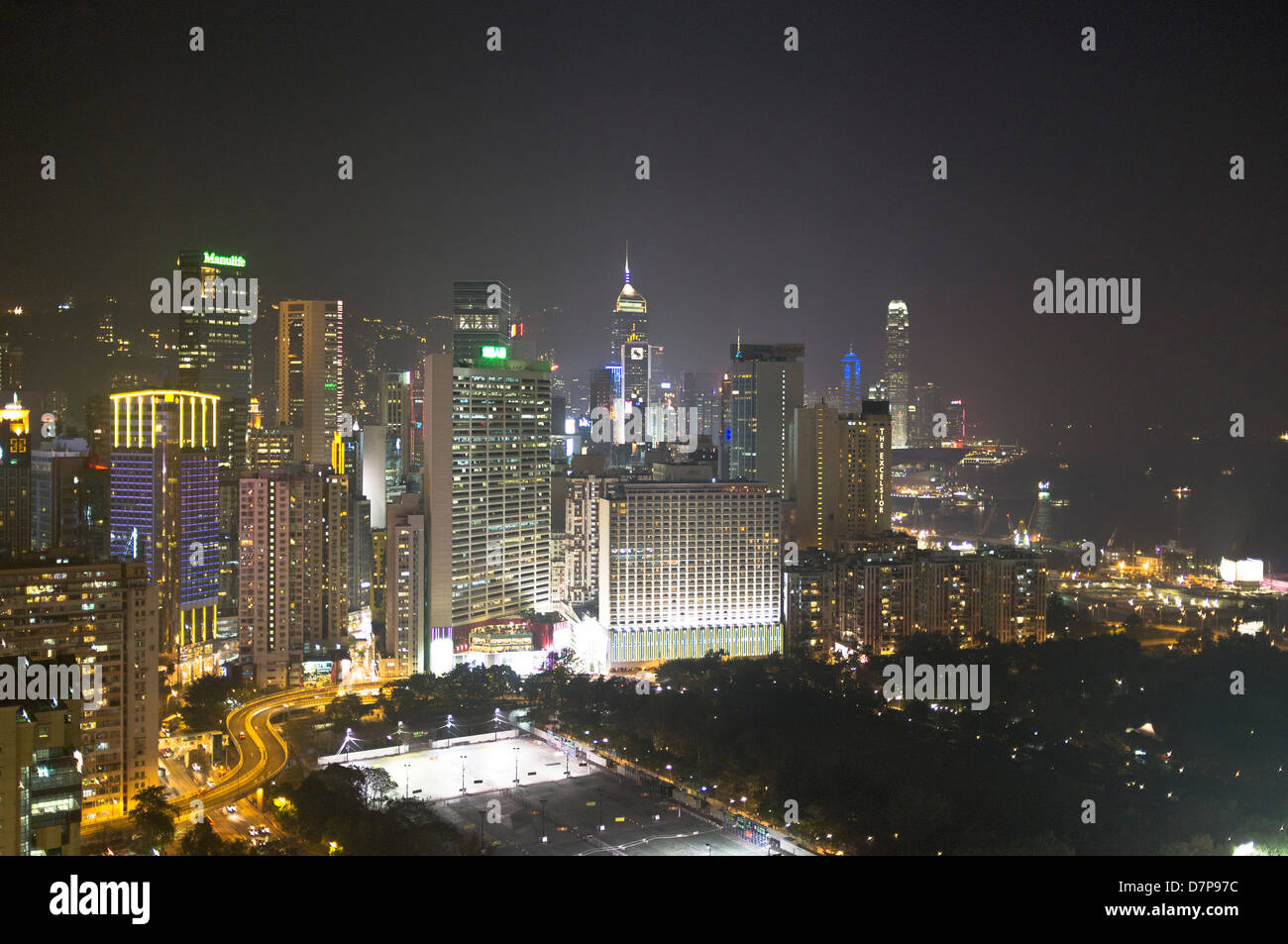 Dh Causeway Bay Hong Kong Causeway Bay construction de gratte-ciel skyline nuit Banque D'Images