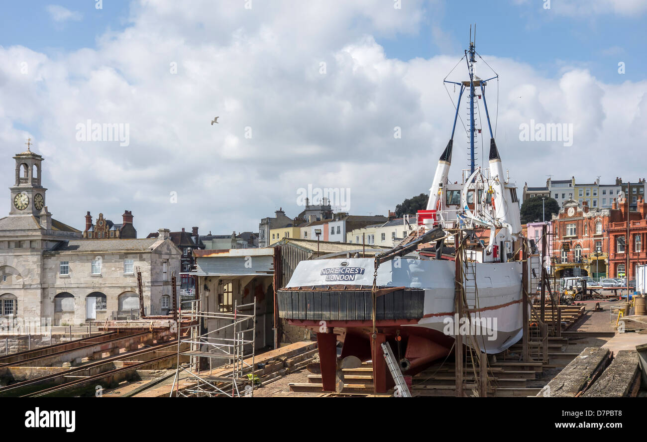 La Nore cimier sur le remorqueur de halage de Ramsgate Harbour Front de mer. Banque D'Images