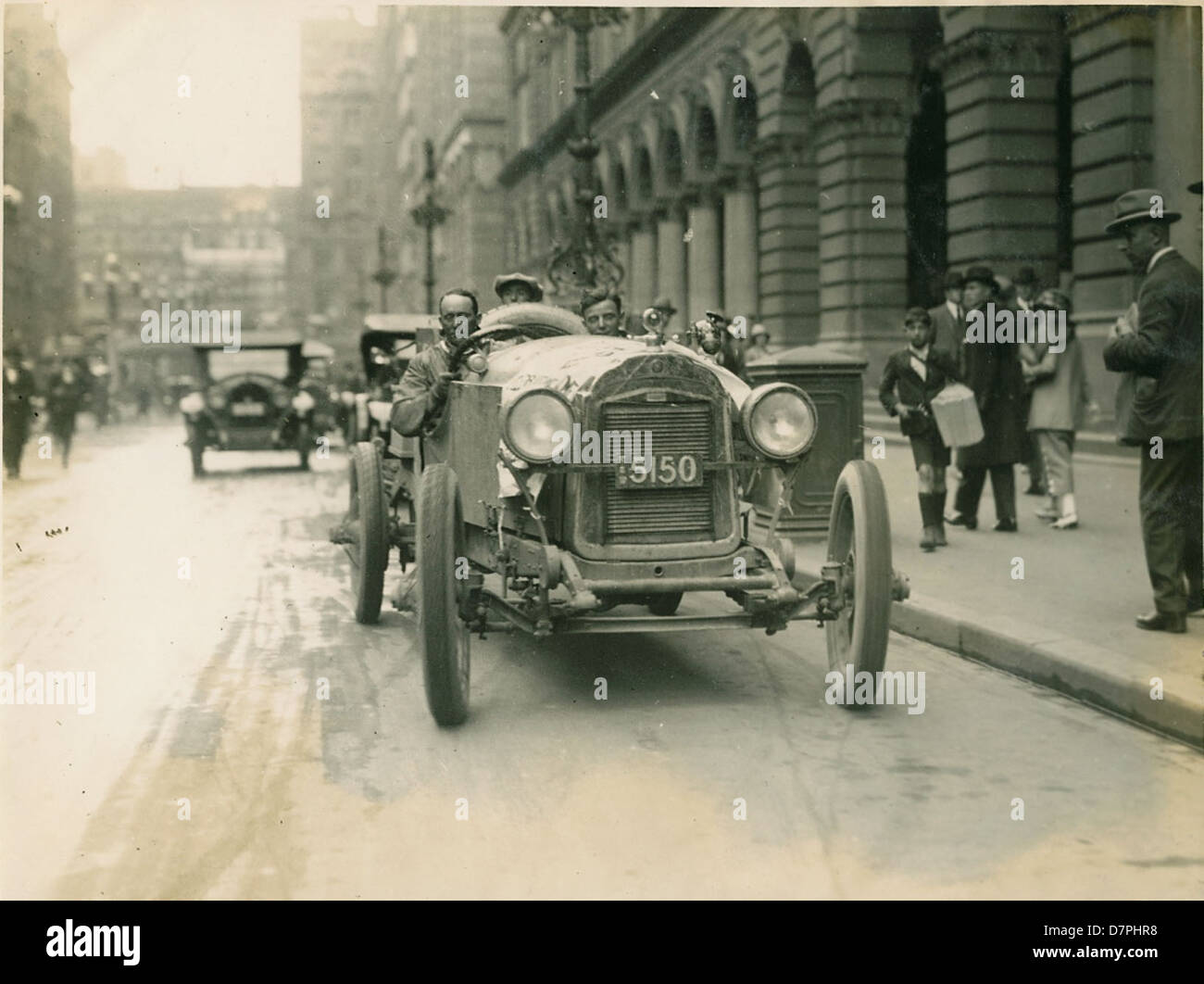 Dave Carrigan au volant d'une Willys Knight voiture, 1926 Banque D'Images