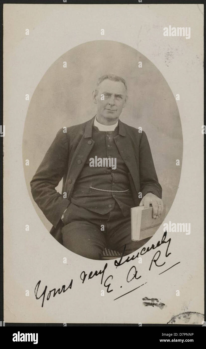 Un artefact de 1915 du révérend A.E.C., qui fait partie de la collection du Powerhouse Museum. L'objet représente une période importante de l'histoire, conservée à des fins éducatives et historiques dans les archives du musée. Banque D'Images Un artefact de 1915 du révérend A.E.C., qui fait partie de la collection du Powerhouse Museum. L'objet représente une période importante de l'histoire, conservée à des fins éducatives et historiques dans les archives du musée. Banque D'Images