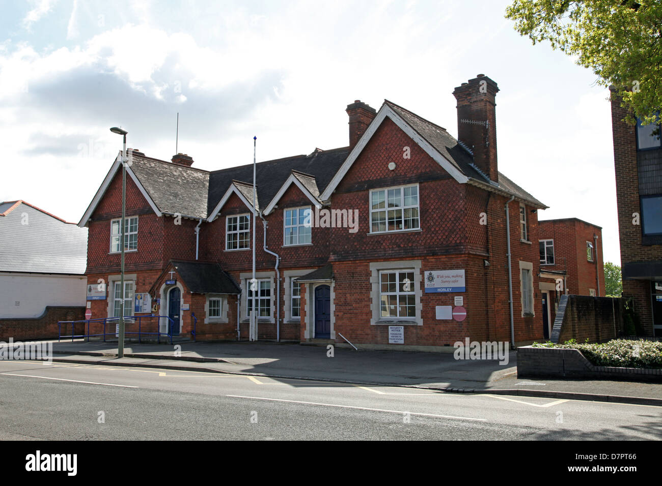 La station de police de Horley Massetts Road Horley Surrey maintenant fermé Banque D'Images