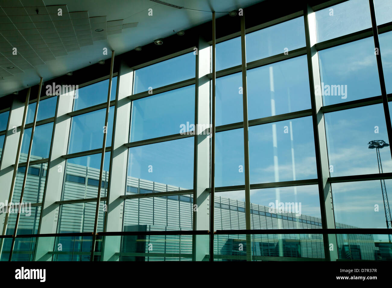 Résumé de l'intérieur d'affaires, de voir le ciel dans l'aéroport Banque D'Images