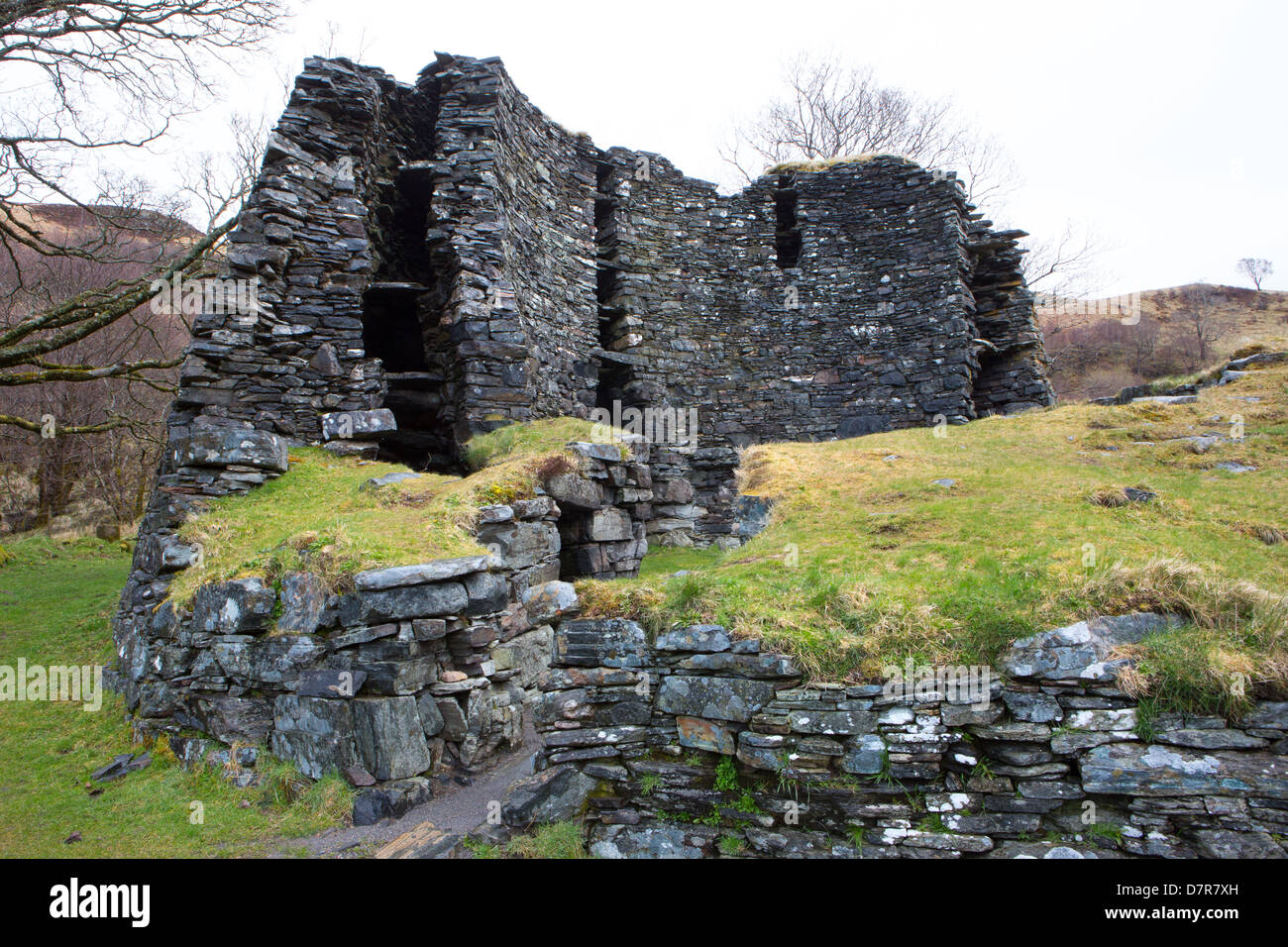 Un Troddan Broch, Dun, Glen étoilé. Banque D'Images