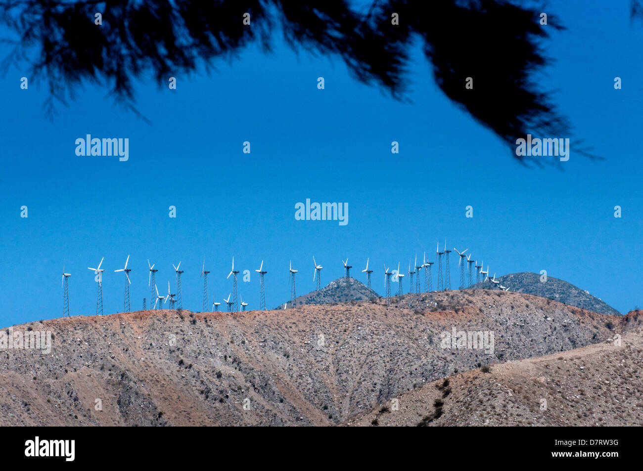 Éoliennes sur l'Interstate 10, près de Palm Springs, en Californie. Banque D'Images