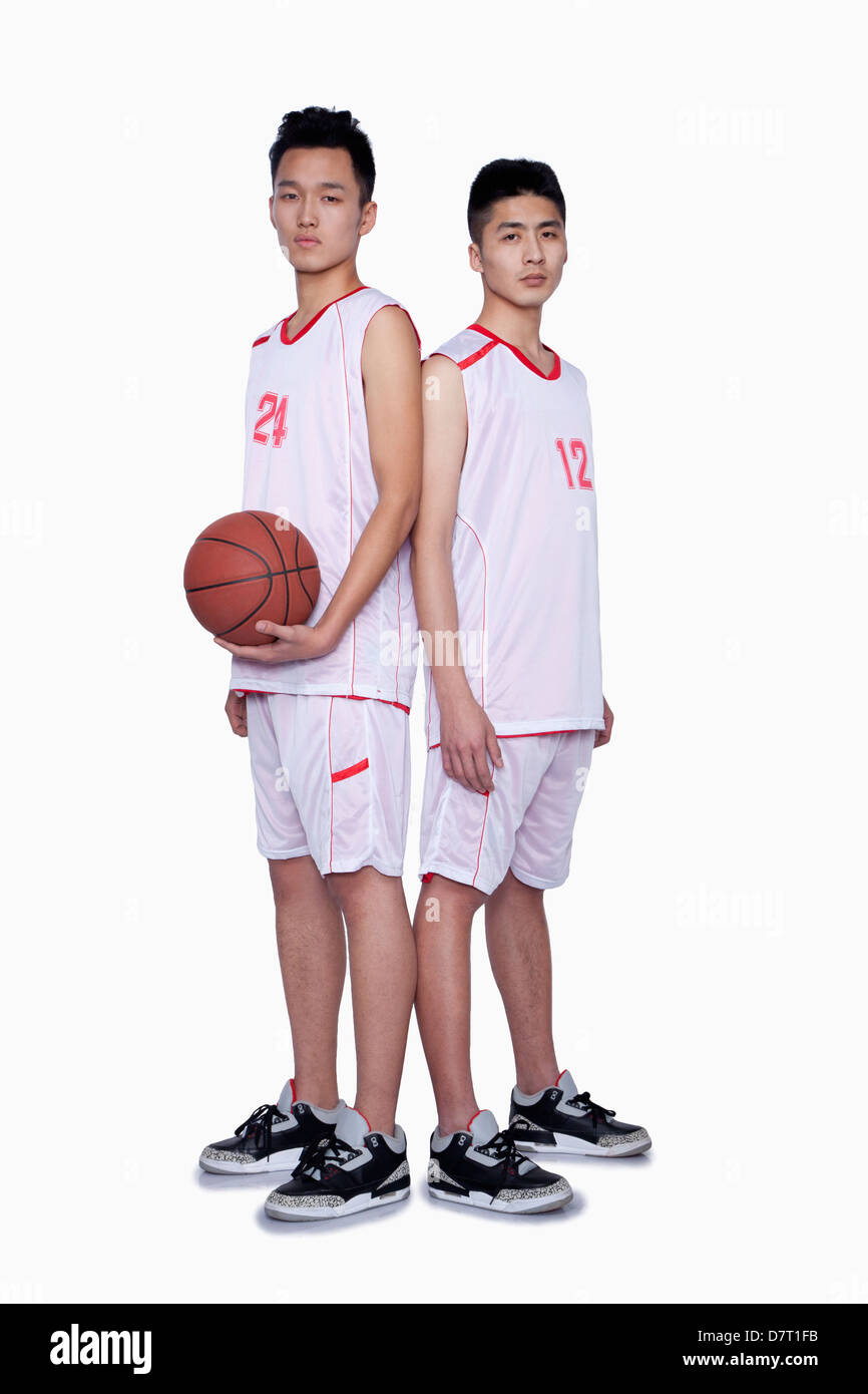 Deux joueurs de basket-ball dos à dos Photo Stock - Alamy