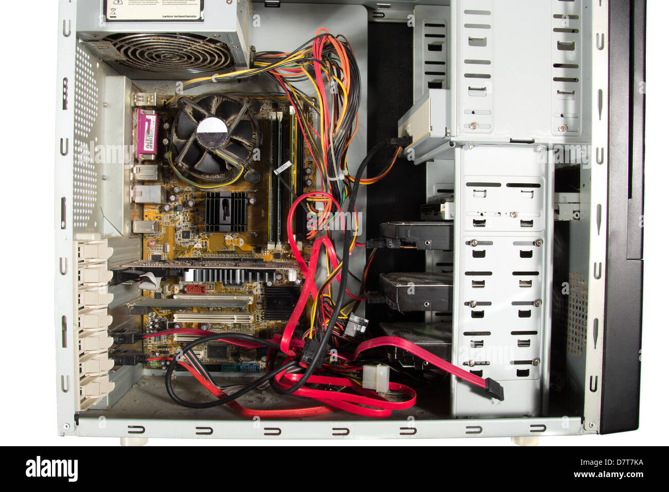 À l'intérieur de l'ordinateur personnel (carte mère, câbles, disques, ventilateur...) Banque D'Images