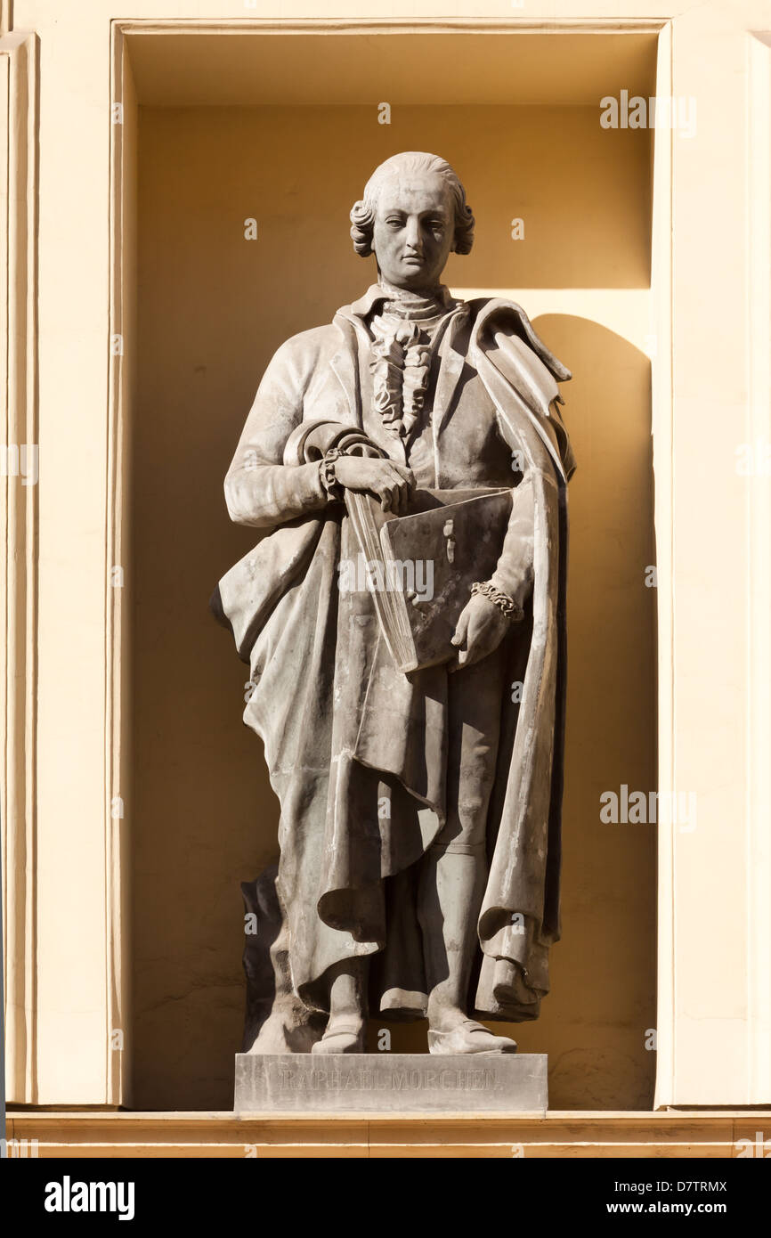 Raphael Morgen - graveur italien. La sculpture sur la façade du Nouvel Ermitage à Saint-Pétersbourg, Russie Banque D'Images