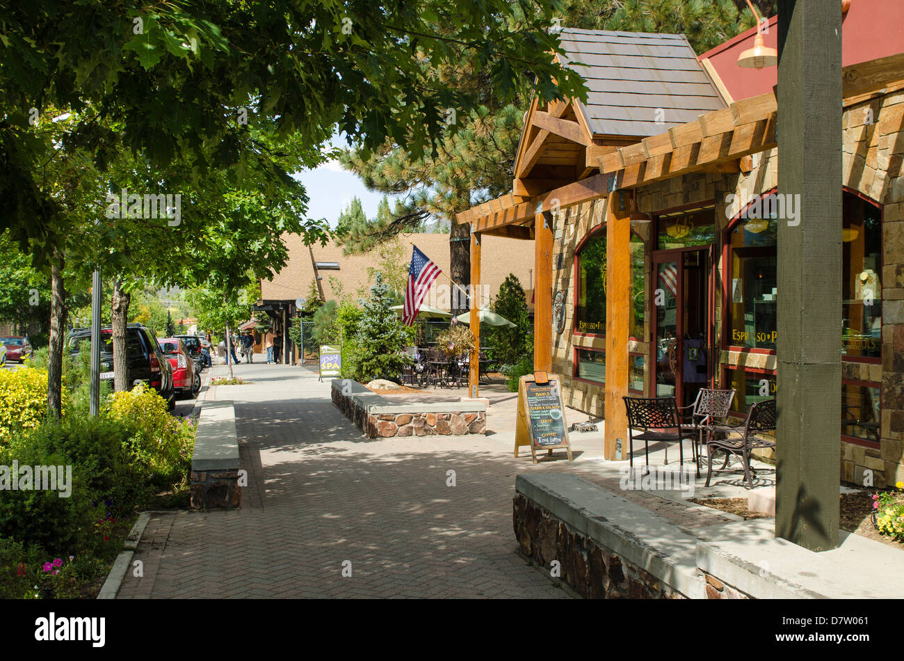 Au centre-ville, dans le village de Big Bear Lake, Californie, USA Banque D'Images