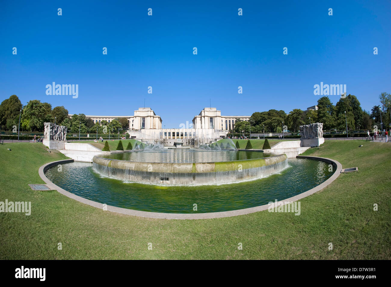 Fontaines des Jardins du Trocadéro, Paris, France Photo Stock - Alamy