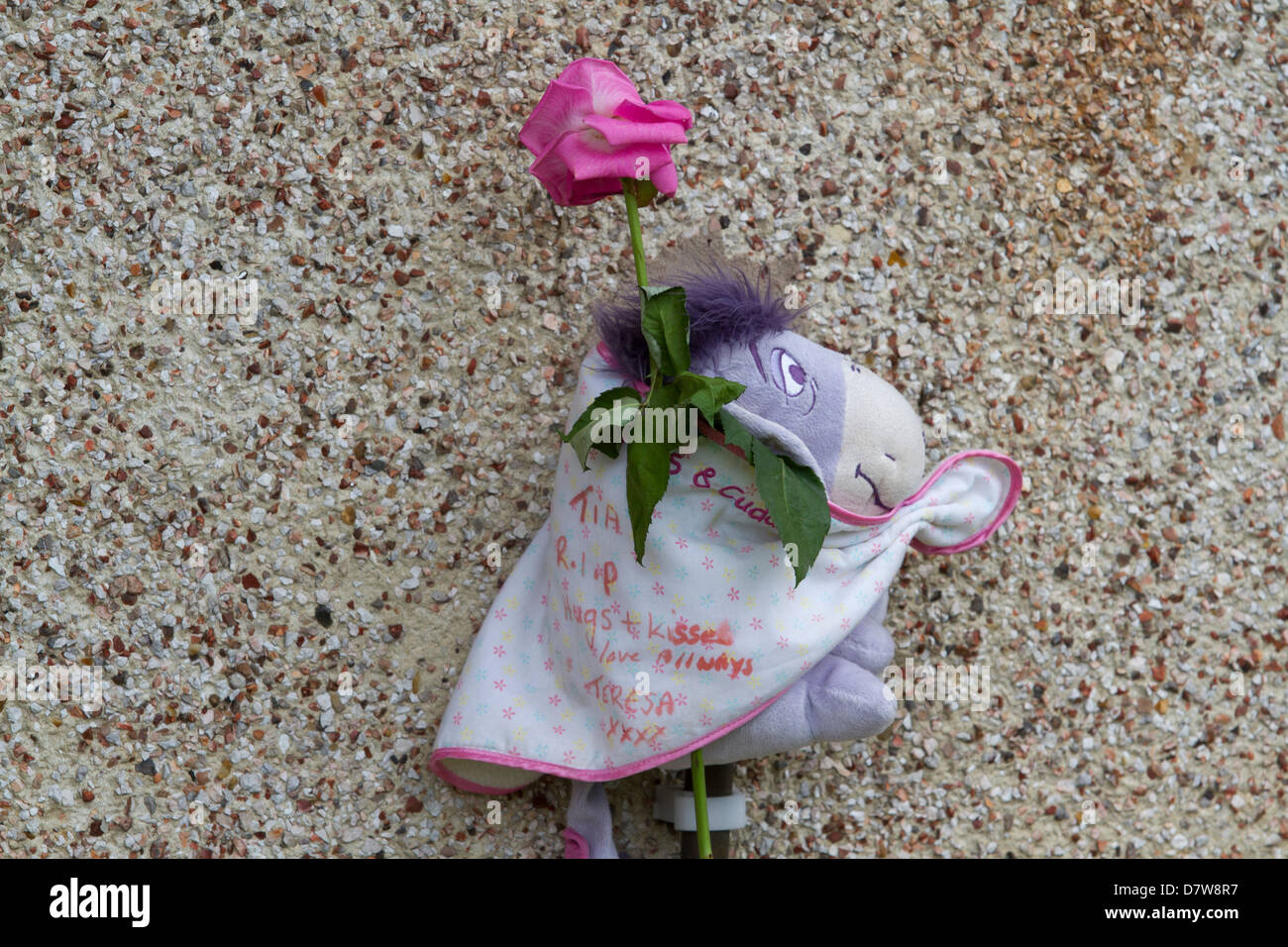 Londres, Royaume-Uni. 14 mai 2013. Croydon a confirmé que la maison où le corps de Tia Sharp a été trouvé sera démoli le long avec des maisons. Stuart Hazell qui a plaidé coupable de l'assassinat de 12 ans lycéenne Tia Sharp a été condamné aujourd'hui à Old Bailey à la prison à vie Crédit : amer ghazzal / Alamy Live News Banque D'Images