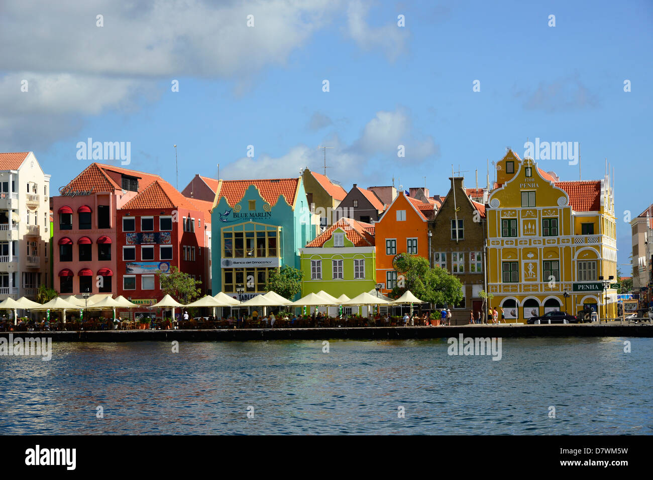 Maisons de marchands Handelskade Willemstad Curacao Curaҫao Antilles Néerlandaises Pays-bas Île Banque D'Images