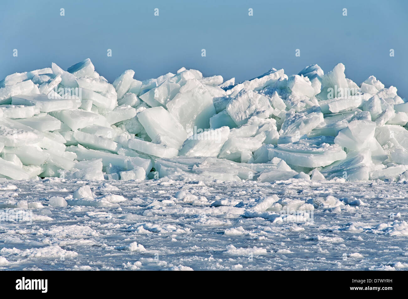 Des blocs de glace, des blocs de glace empilée en un tas Banque D'Images