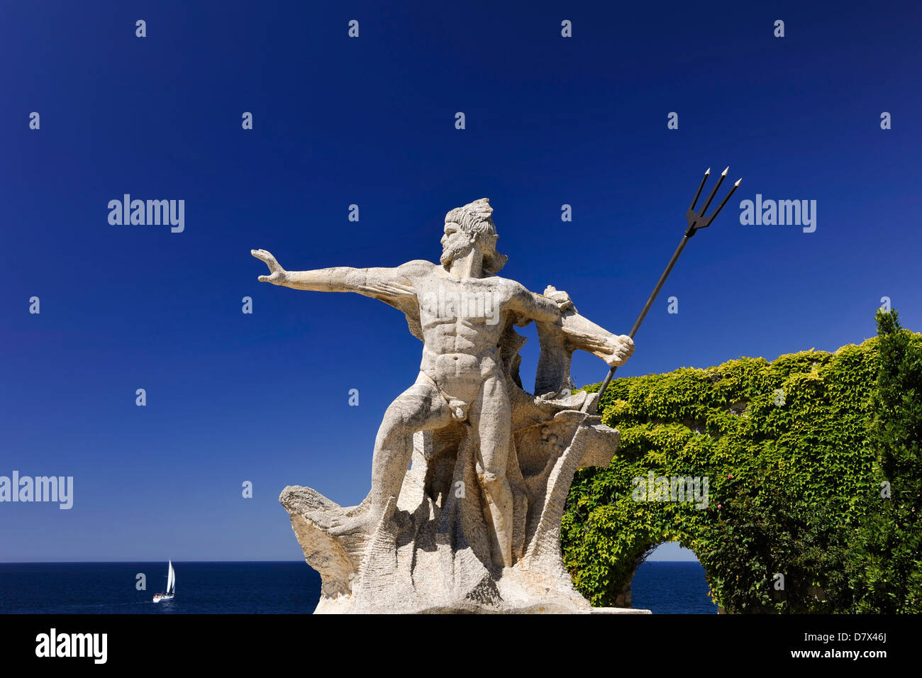 Sculpture de Neptune, le dieu de la mer, l'île de Bendor, Côte d'Azur, France Banque D'Images