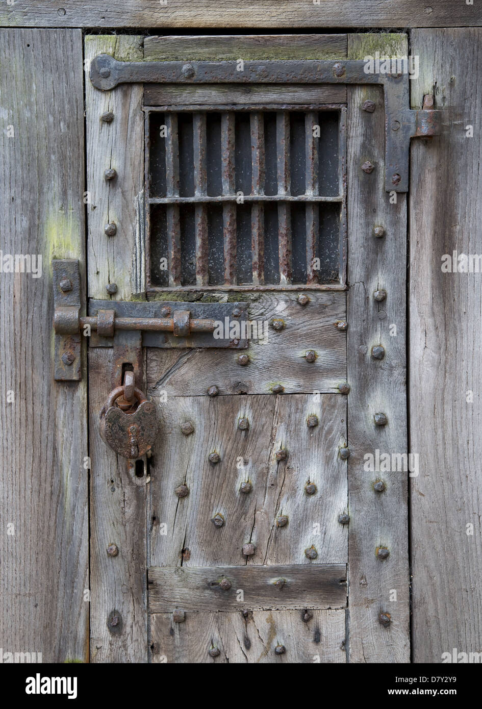 Porte de la cellule Banque de photographies et d'images à haute résolution  - Alamy