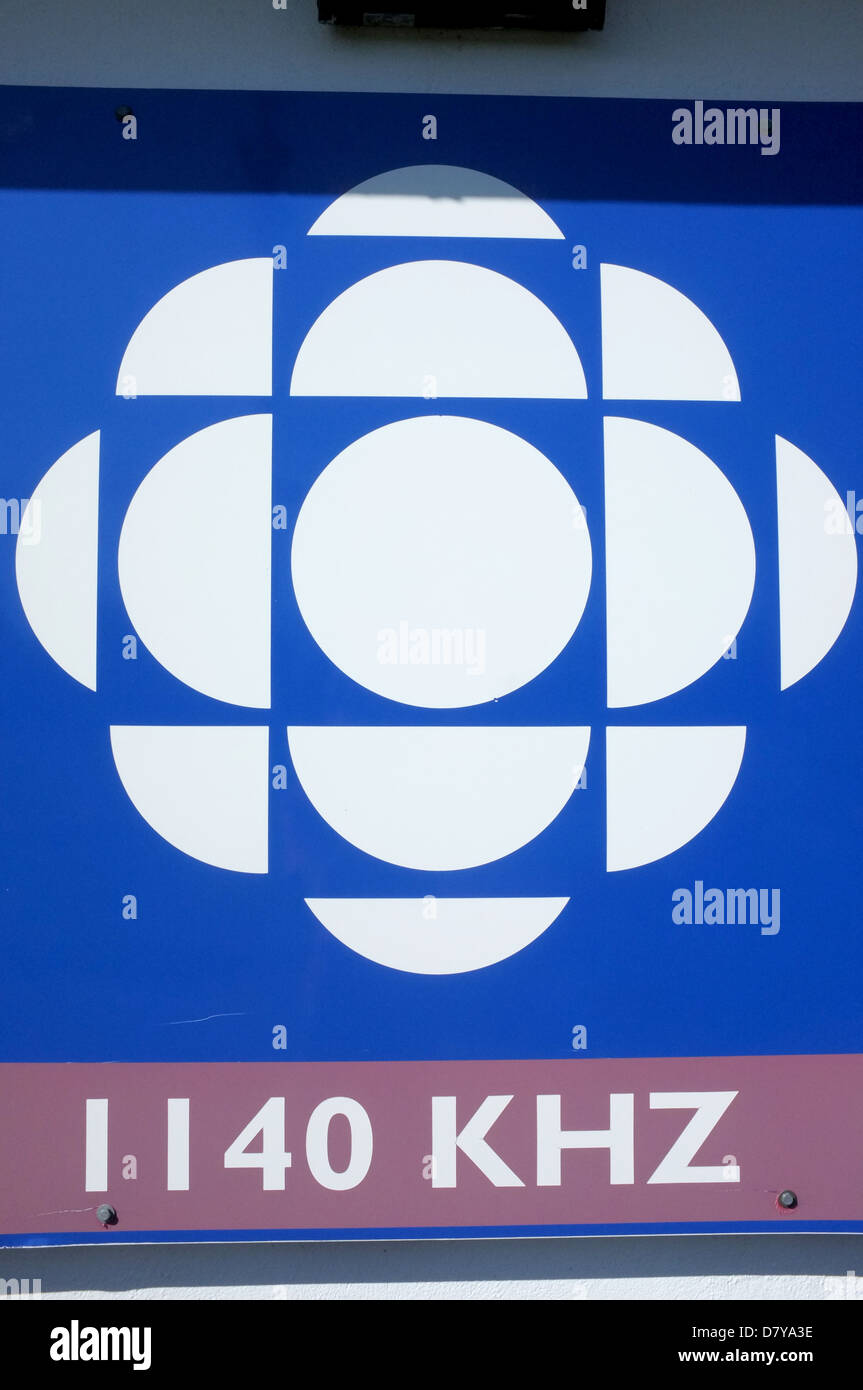 Un logo de la Société Radio-Canada sur une petite station de transmission radio. Images de la Presse canadienne/Lee Brown Banque D'Images Un logo de la Société Radio-Canada sur une petite station de transmission radio. Images de la Presse canadienne/Lee Brown Banque D'Images