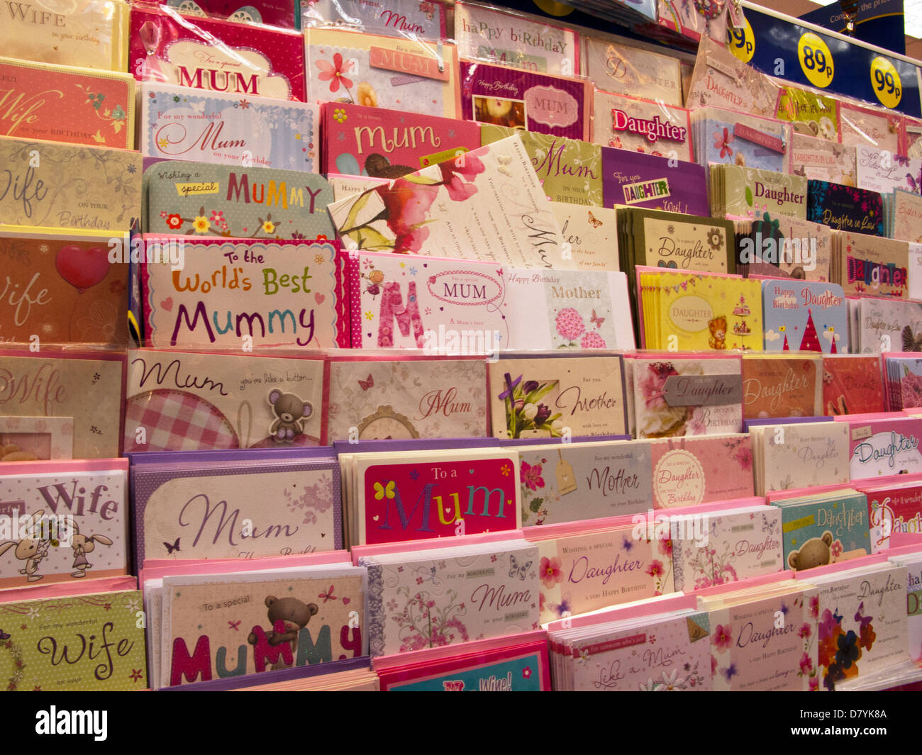 Joyeux Anniversaire Maman Maman Maman Cartes En Vente Dans Shop Card Photo Stock Alamy Joyeux Anniversaire Maman Maman Maman Cartes En Vente Dans Shop Card Photo Stock Alamy