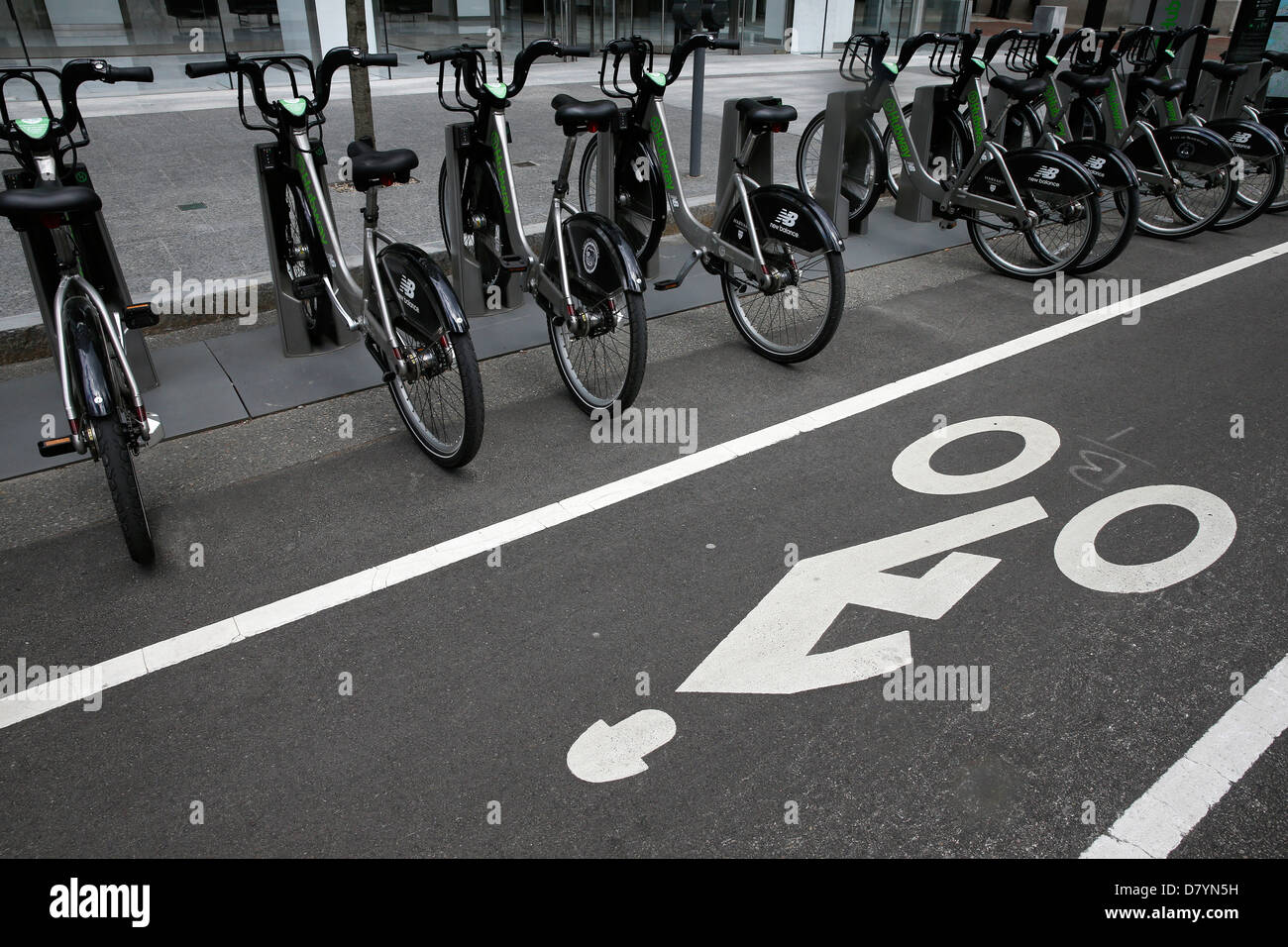 Location de vélos, centre-ville de Boston au Massachusetts en rack Banque D'Images