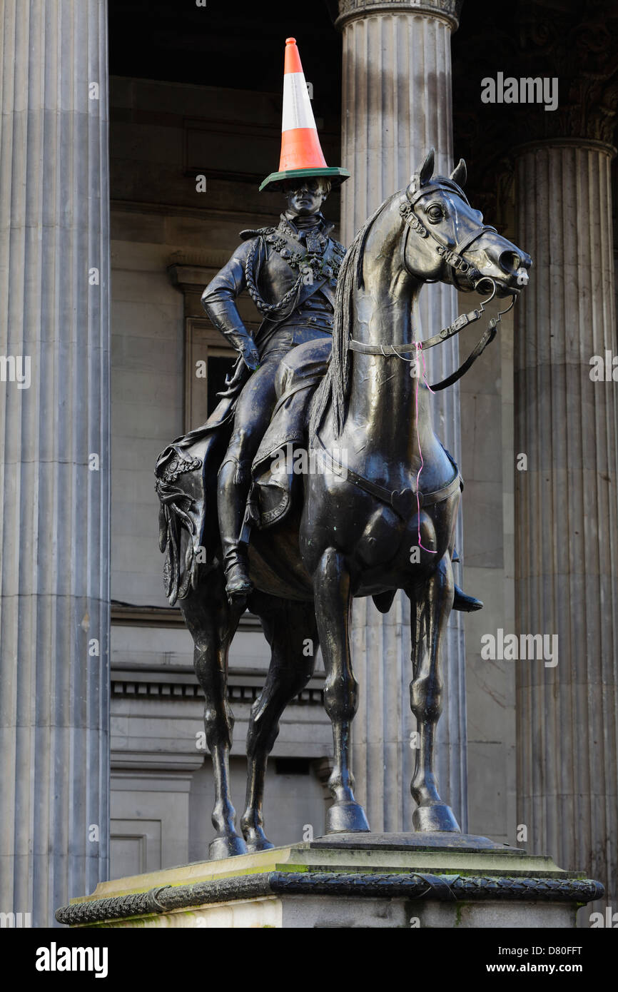 Duc de Wellington, Glasgow, statue et cône de circulation, Galerie d'art moderne, centre-ville de Glasgow, Royal Exchange Square / Queen Street, Écosse, Royaume-Uni Banque D'Images