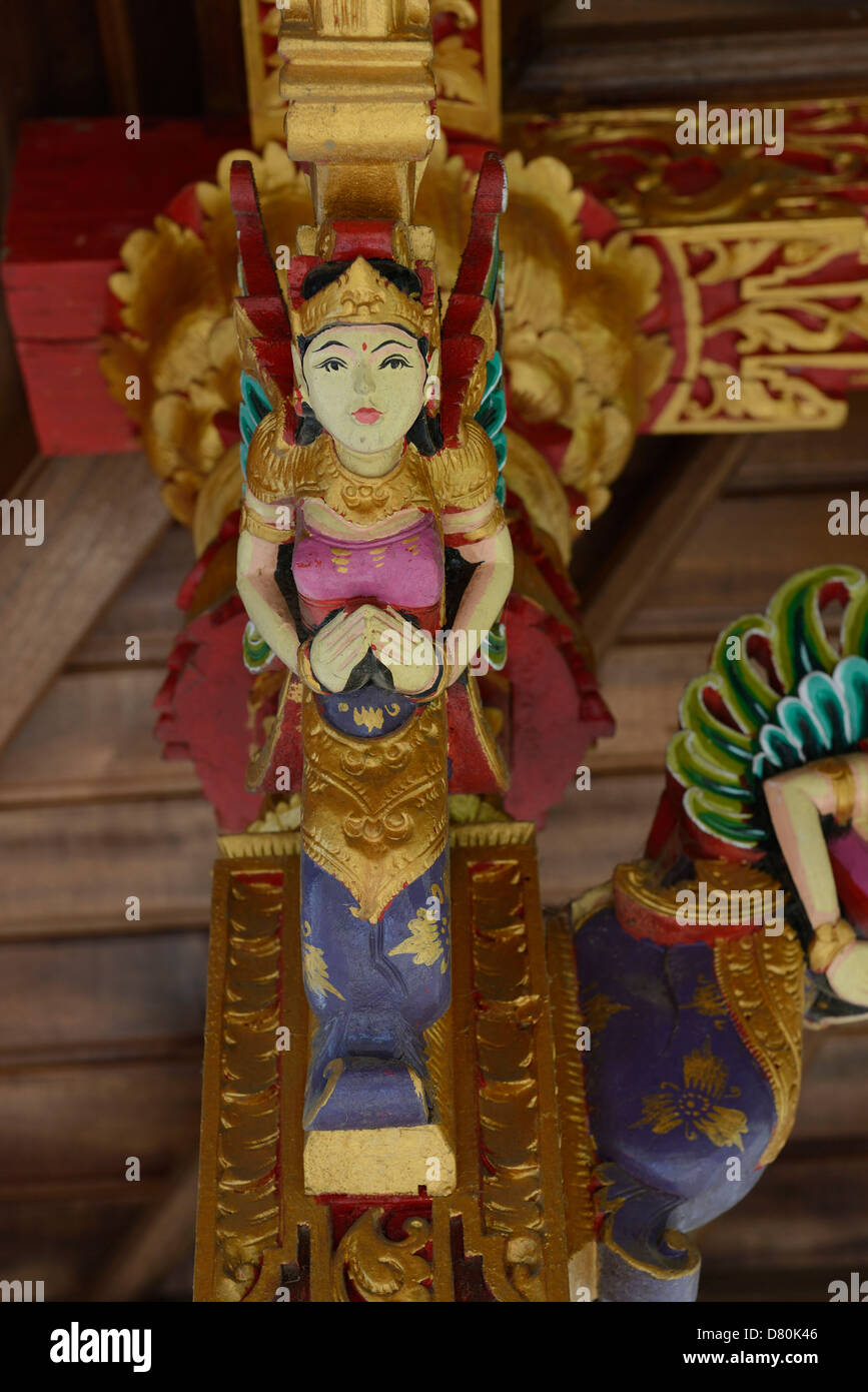 L'INDONÉSIE, Bali, la sculpture à l'Pura Ulun Danu Bratan temple XVII siècle dédié à la déesse du lac Bratan Banque D'Images