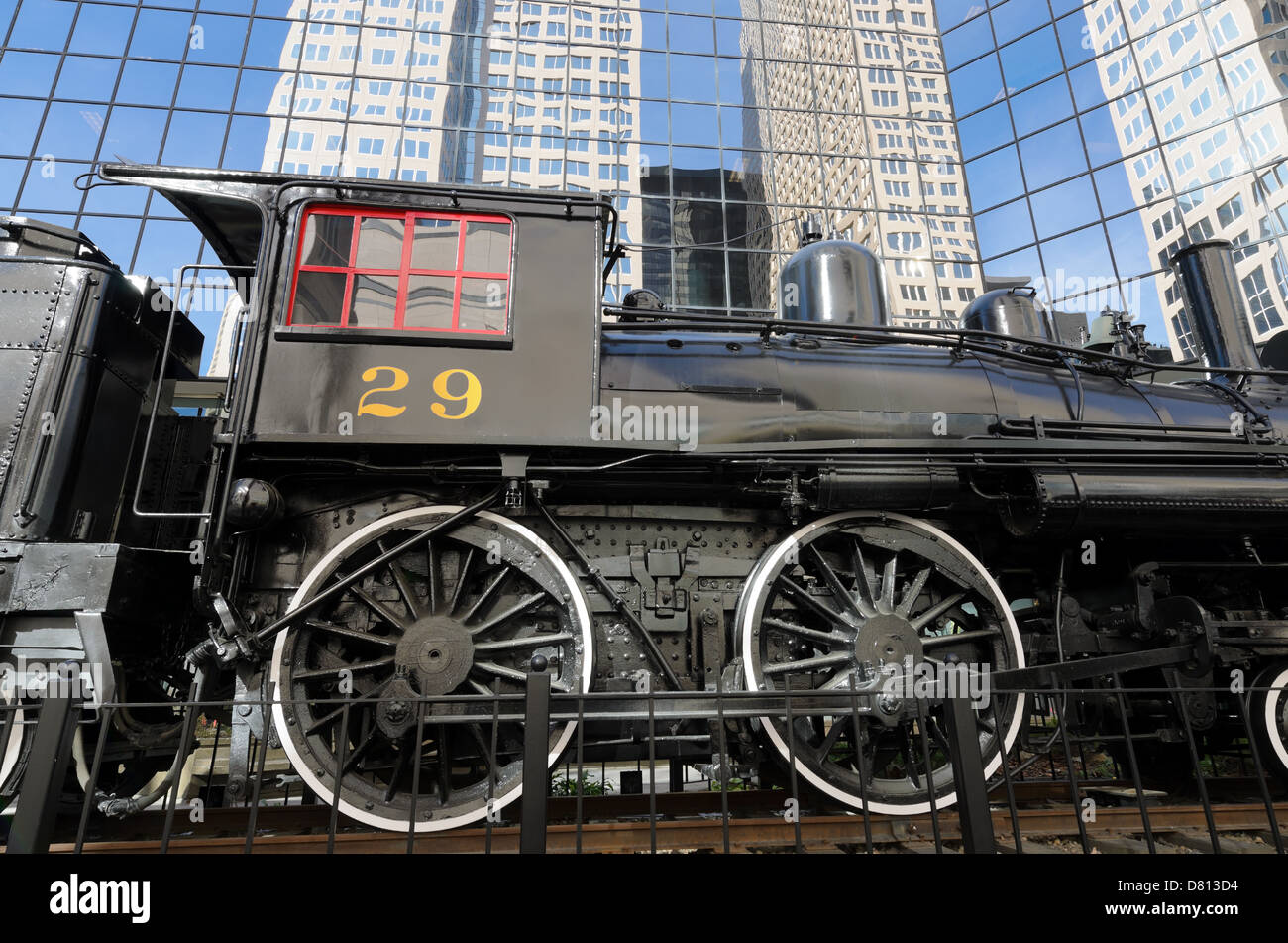 Calgary, Canada - 6 octobre 2012 : Locomotive à vapeur no 29 du CFCP dans le centre-ville de Calgary ville Alberta Canada Banque D'Images