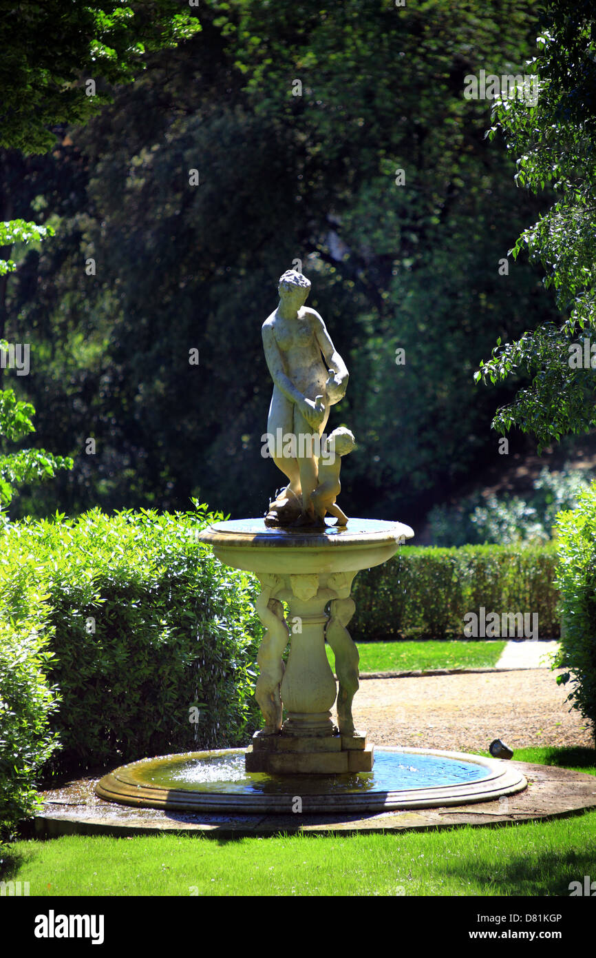Italie,Toscane,Florence,jardin Bardini, fontaine. Banque D'Images