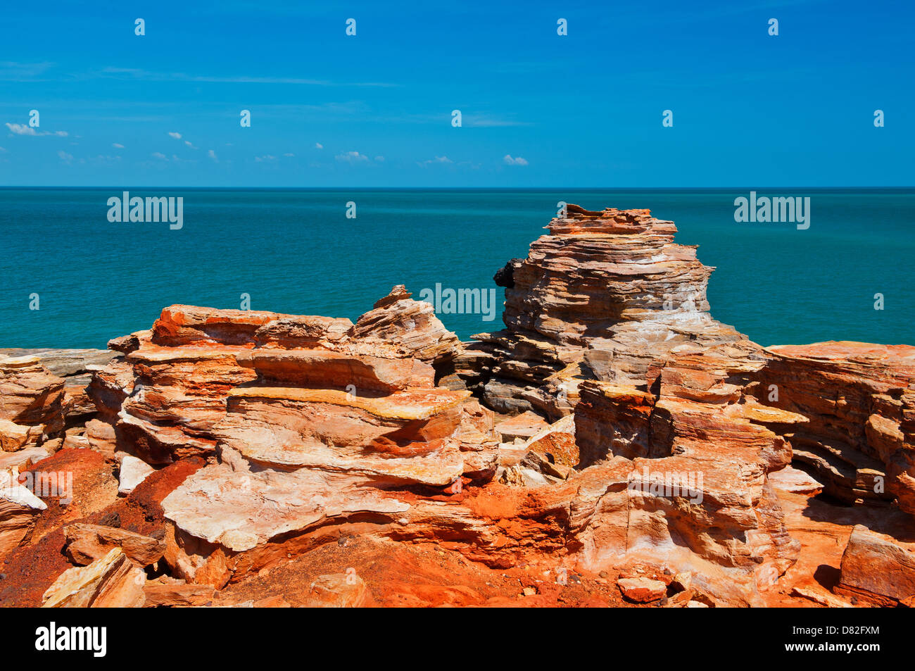 Formations de roches rouges à Gantheaume point à Broome. Banque D'Images