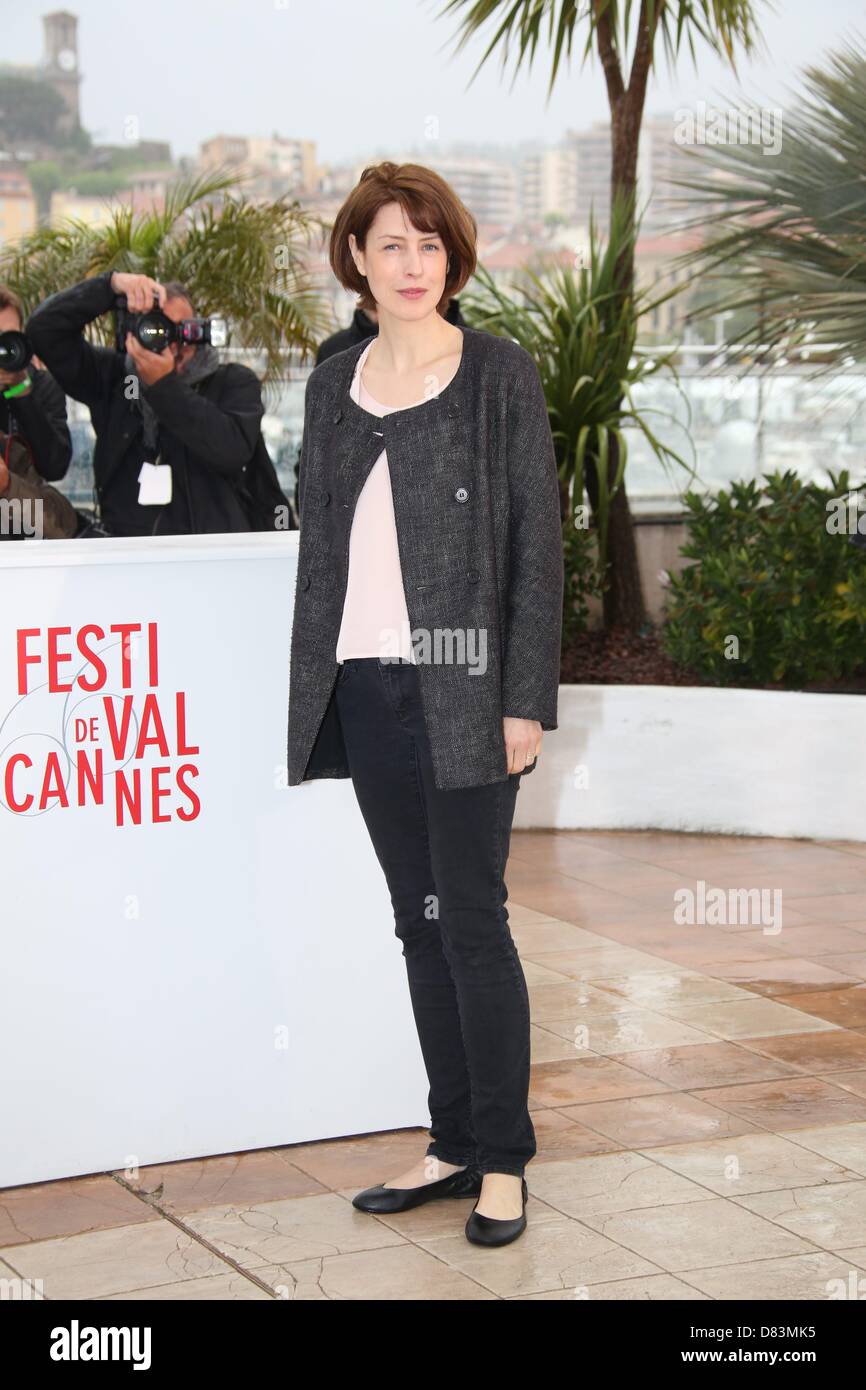 L'actrice Gina McKee assiste à la photocall de "Jimmy P. (psychothérapie d'un Indien des plaines' lors de la 66e Festival International du Film de Cannes au Palais des Festivals de Cannes, France, le 18 mai 2013. Photo : Hubert Boesl Banque D'Images