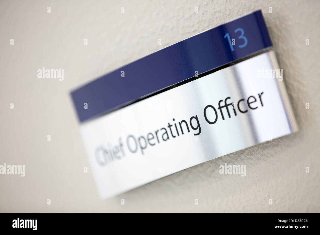 Sur plaques de portes de bureaux montrant description d'emploi Banque D'Images