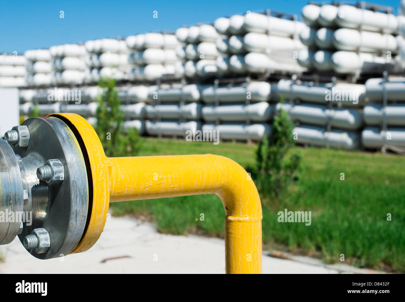 Industrielle bottles.Compressed blanc butan gaz naturel Banque D'Images