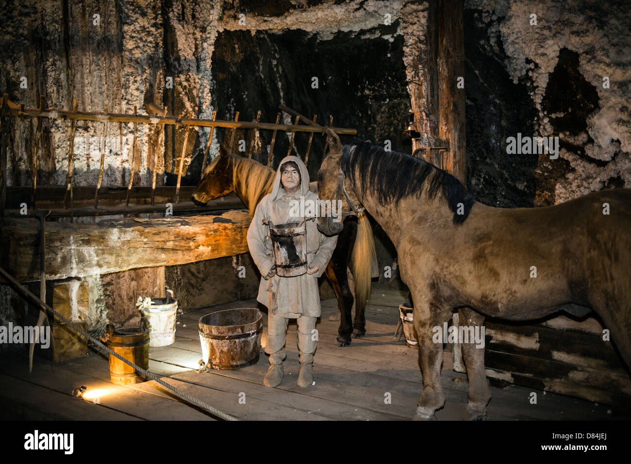 Modèle de cheval et mineur de la mine de sel de Wieliczka, Wieliczka, Pologne, Europe Banque D'Images