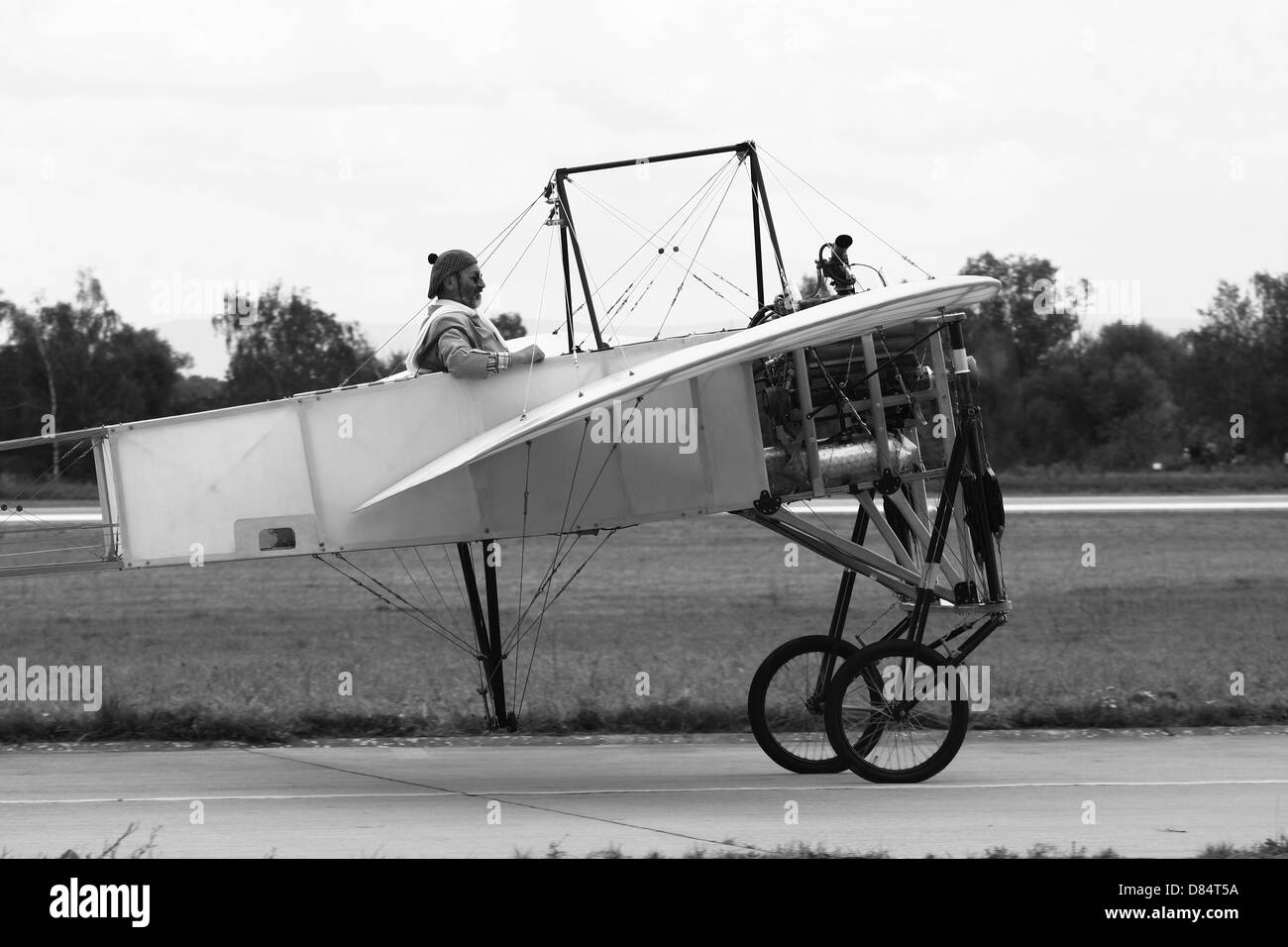 Réplique du Wright Flyer, Hradec Kralove Air Base, République tchèque. Banque D'Images