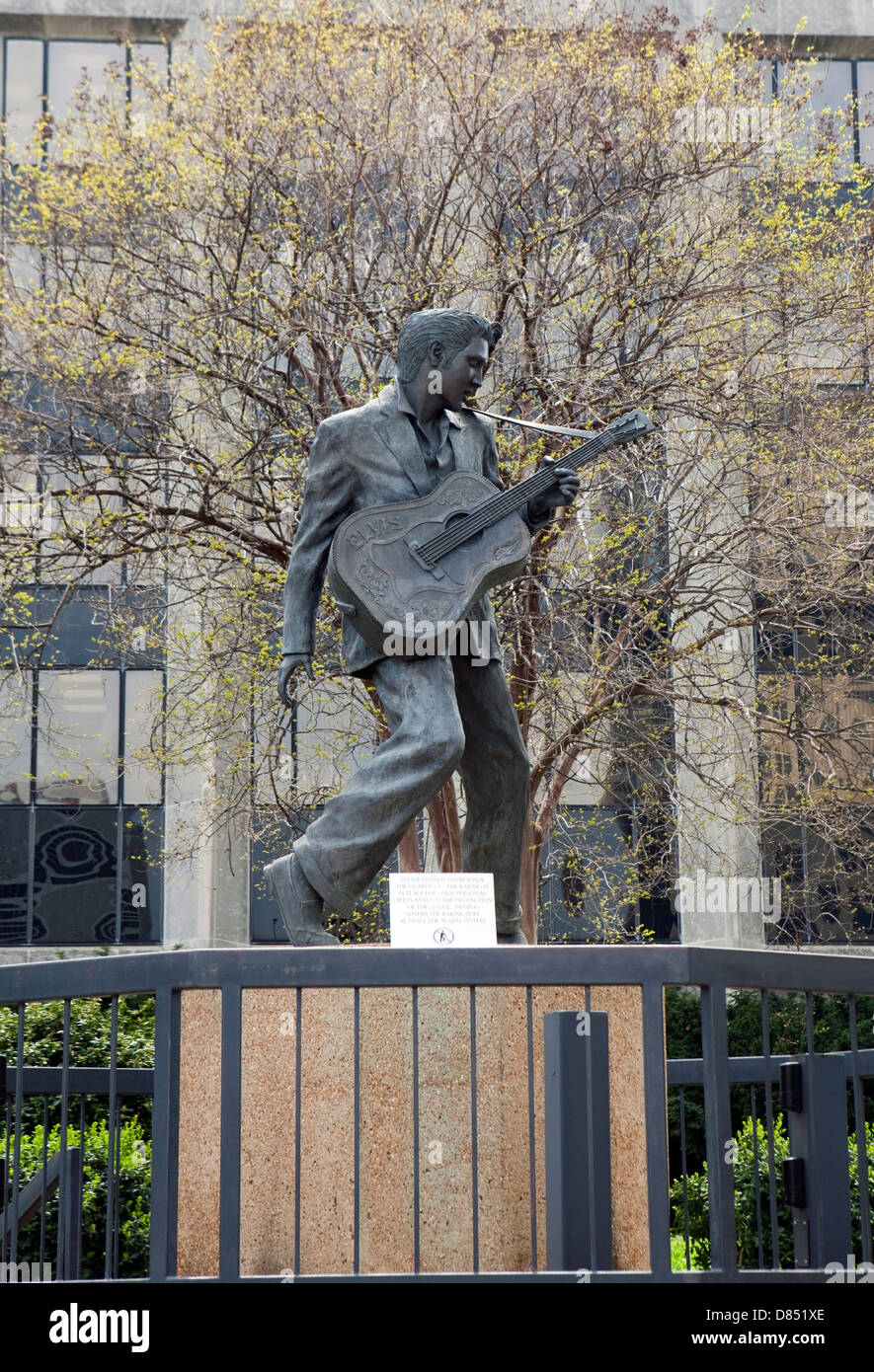 Vue d'Elvis Presley Plaza sur Beale Street à Memphis Tennessee Banque D'Images