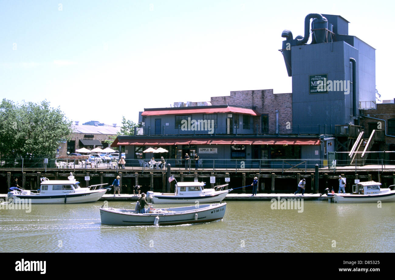 Bateaux de centre commercial Banque de photographies et d’images à haute résolution Alamy